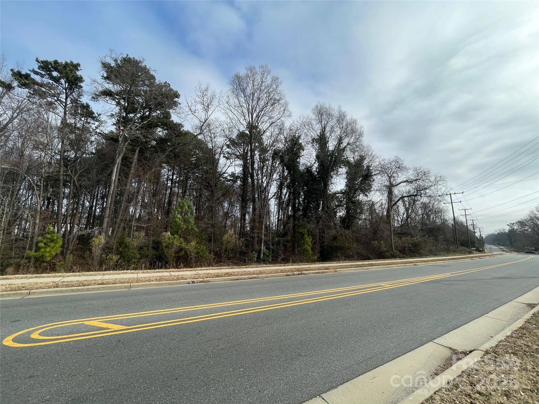 1900 Mineral Springs RD, Charlotte, NC 28262