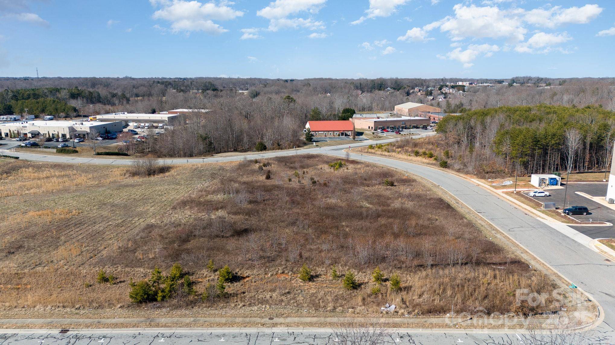 0 Hampton Plaza DR, Kernersville, NC 27284
