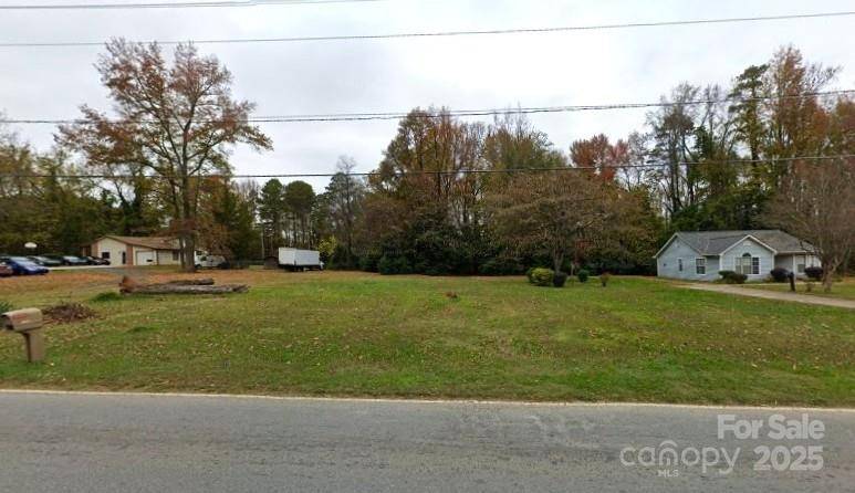 8814 Moores Chapel RD, Charlotte, NC 28214
