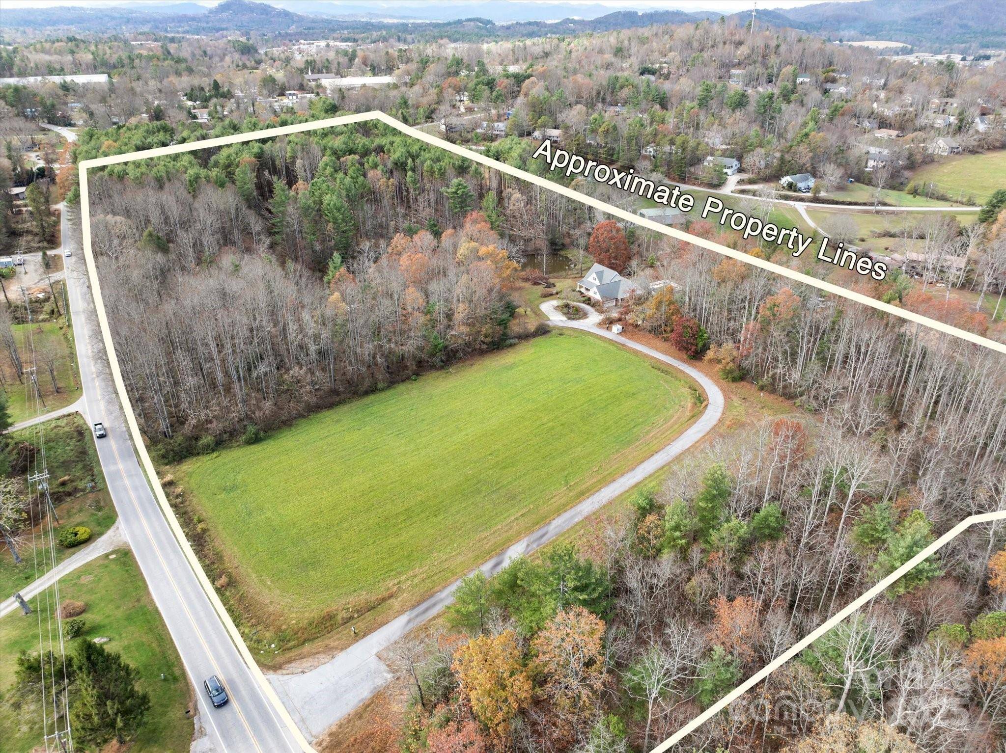 000 Southern Visions DR, Hendersonville, NC 28792
