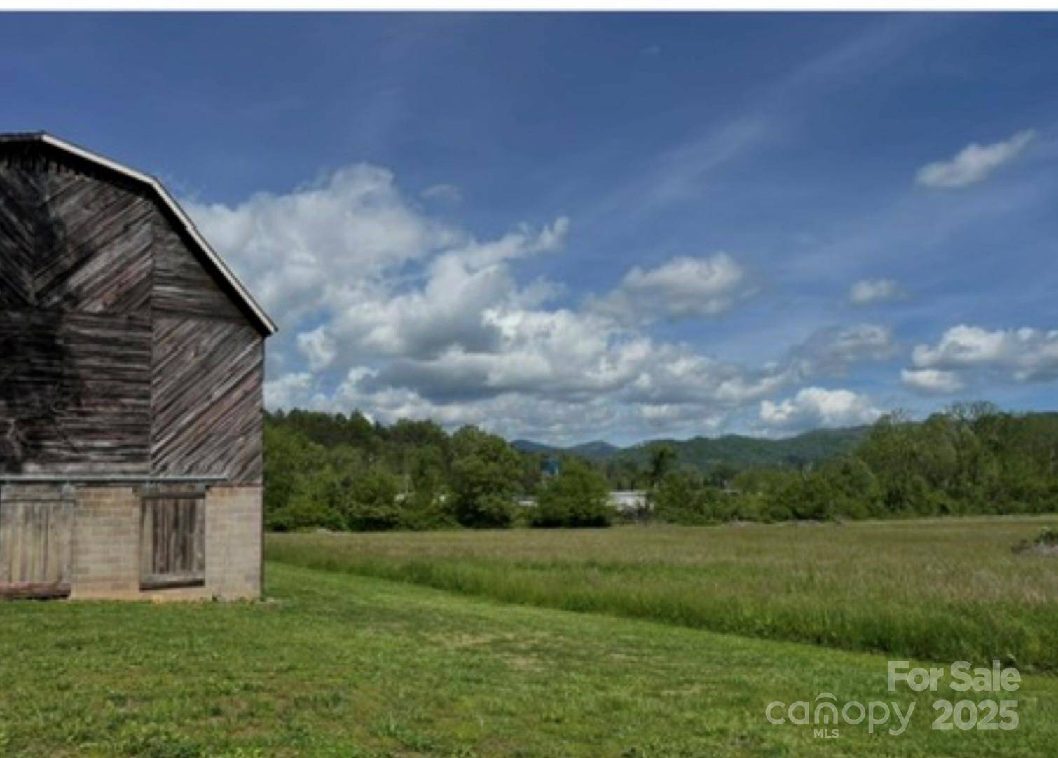 143 Reems Creek RD, Weaverville, NC 28787