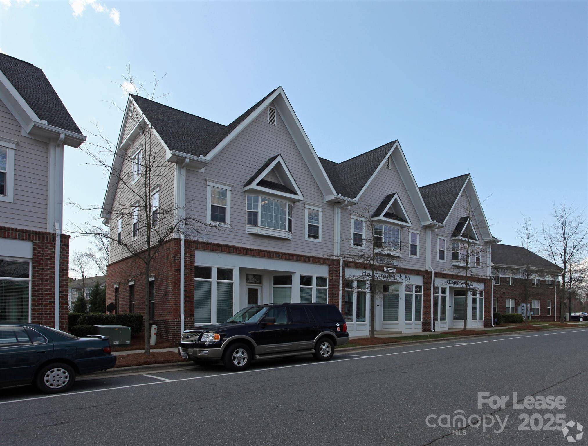575 Davidson Gateway DR #200, Davidson, NC 28036