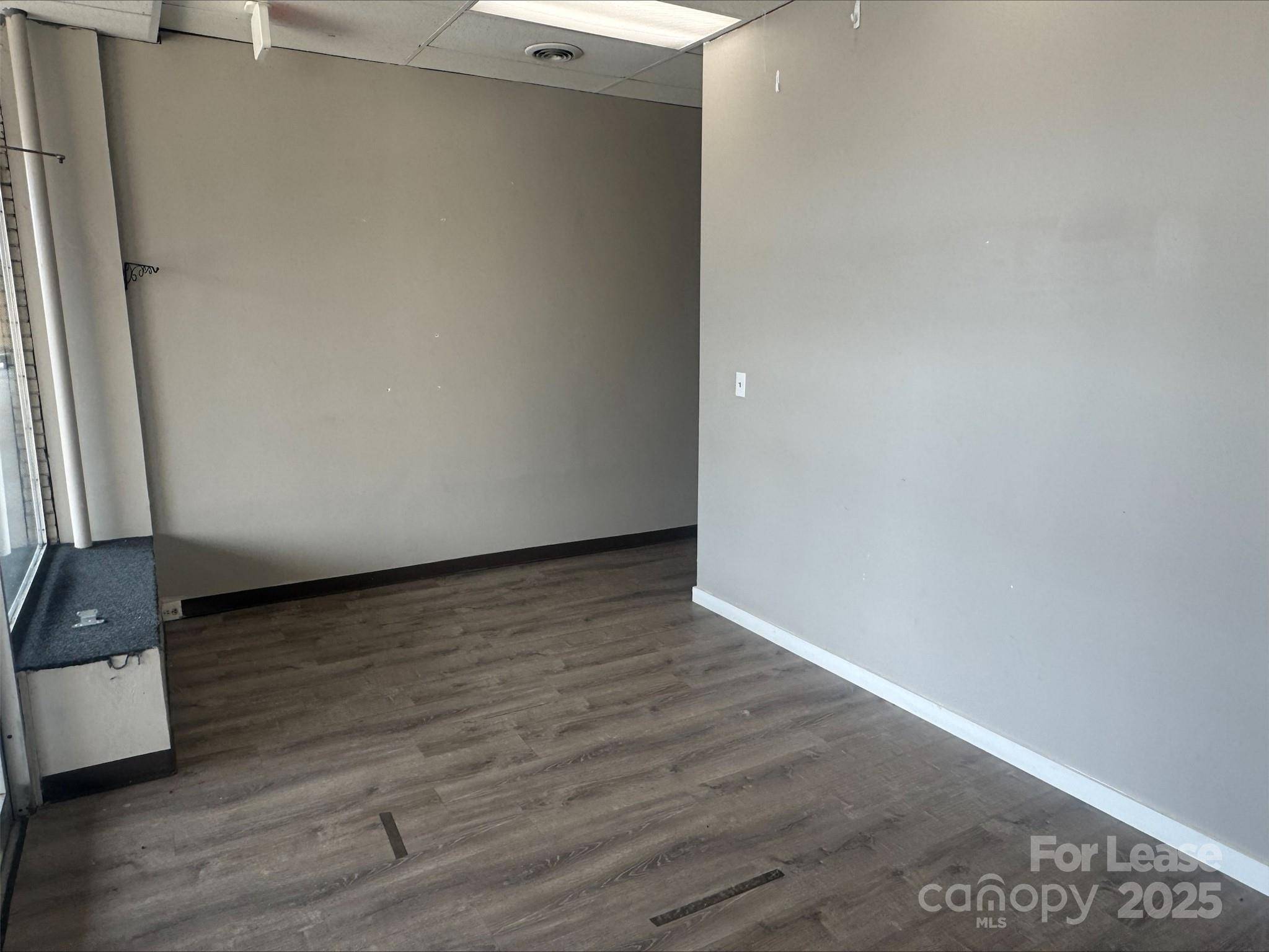46 Westgate Pkwy, Asheville, NC 28806
