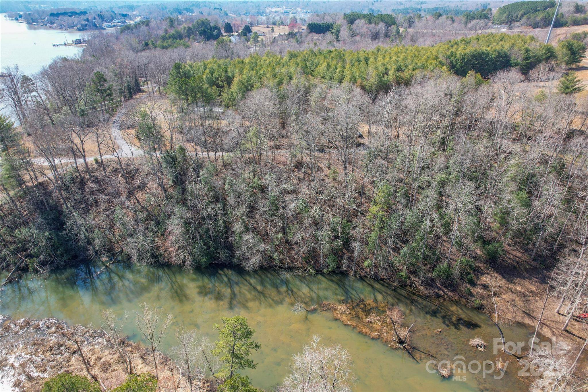 00 Crappie Hollow LN, Taylorsville, NC 28681