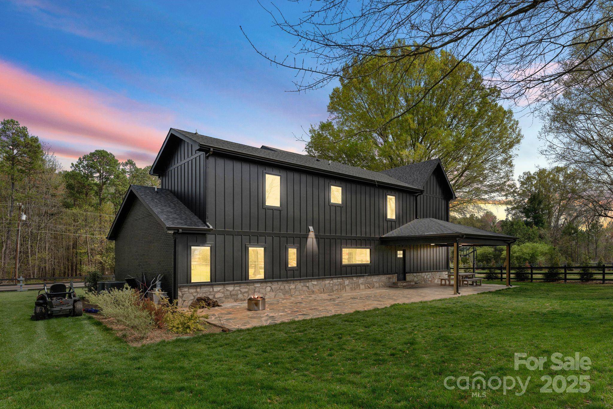 1575 Shinnville RD, Cleveland, NC 27013