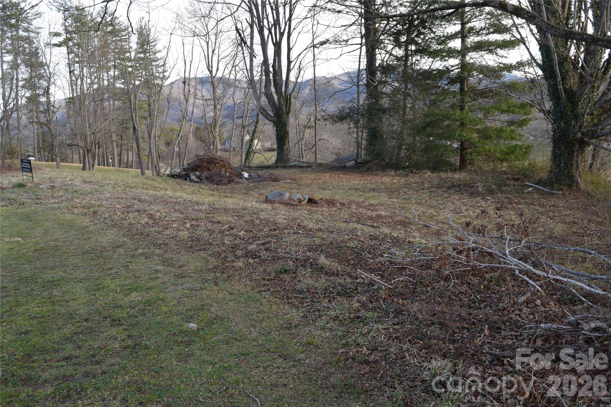00 Sand Trap RD, Waynesville, NC 28786