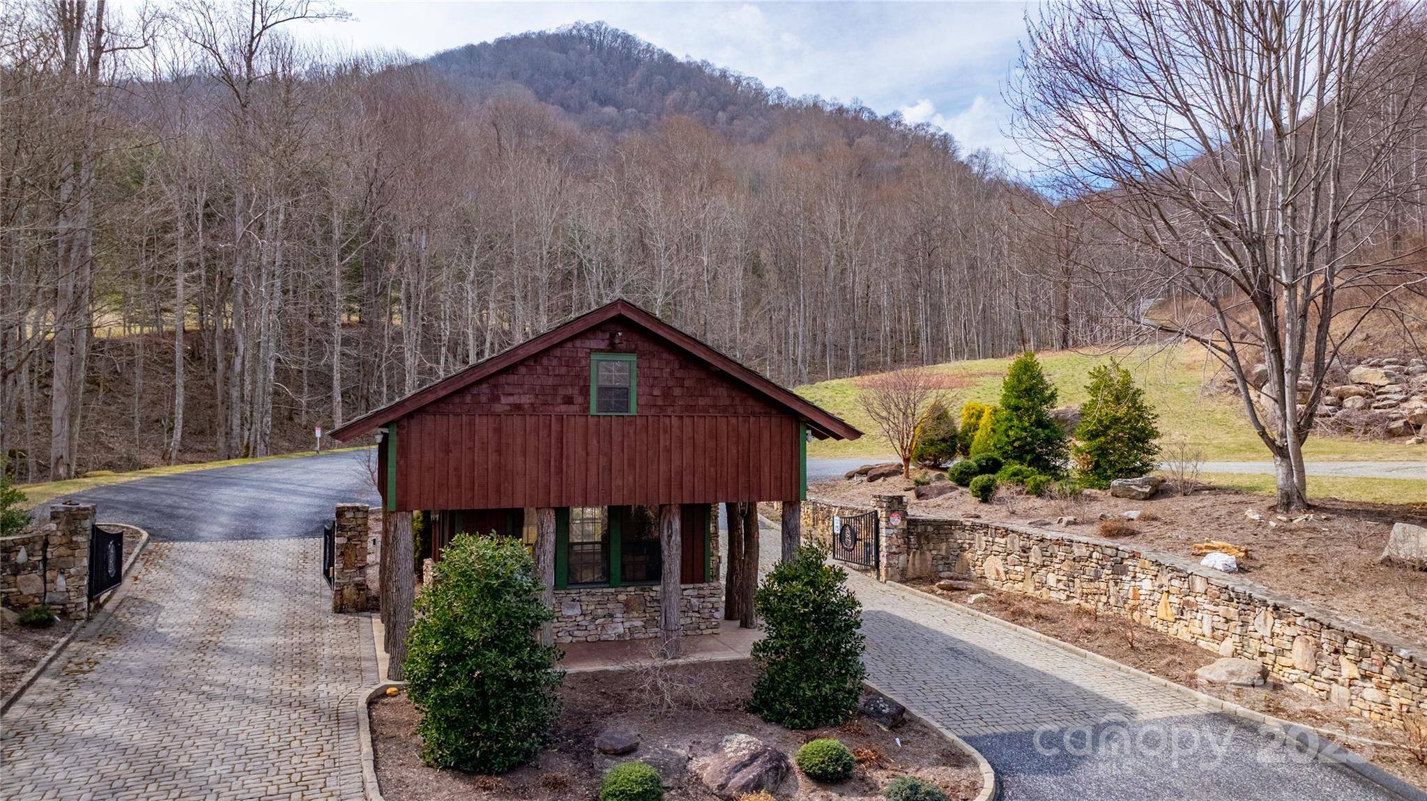 00000 Grassland Pkwy #14, Marshall, NC 28753
