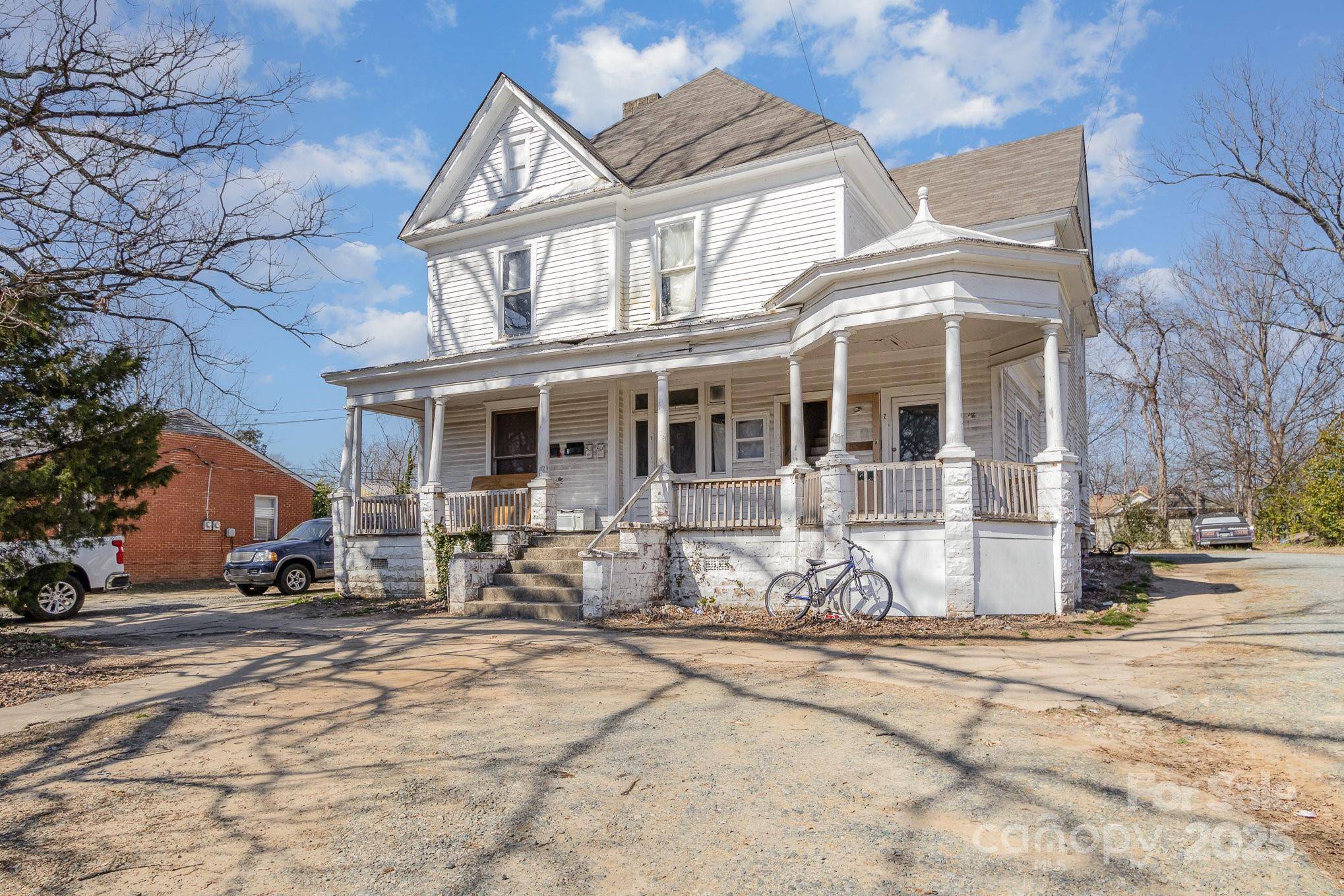 616 N Mebane ST, Burlington, NC 27217