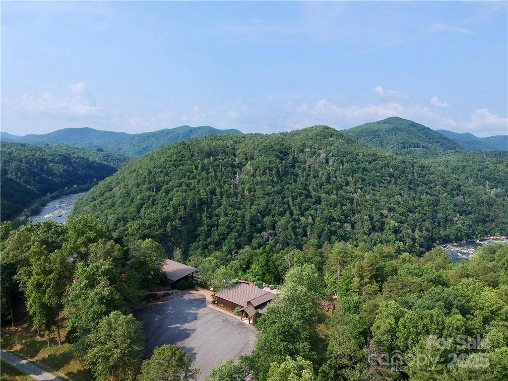 275 Raccoon RUN #24, Marshall, NC 28753