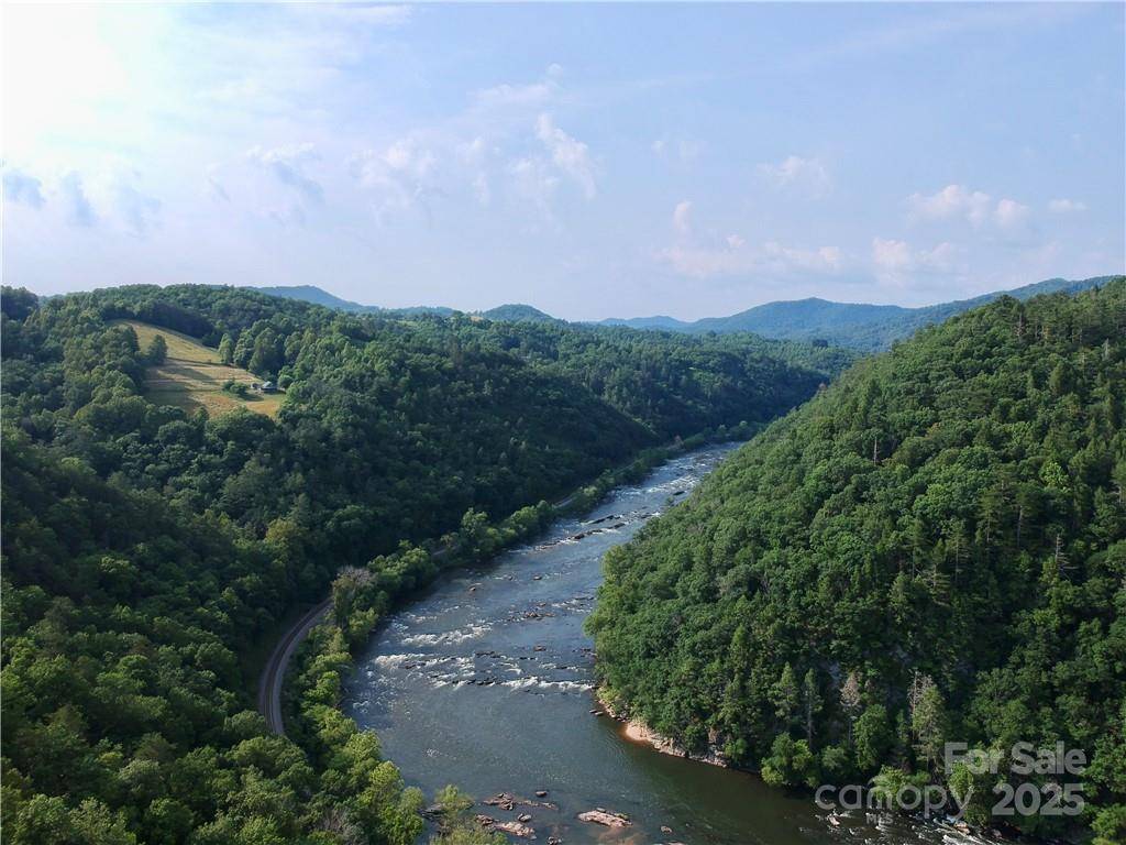 275 Raccoon RUN #24, Marshall, NC 28753