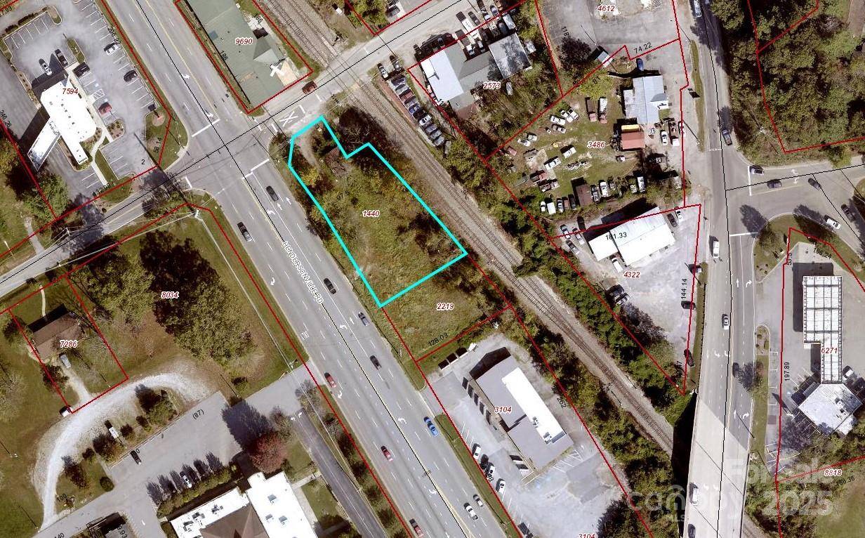 2412 Hendersonville RD, Arden, NC 28704
