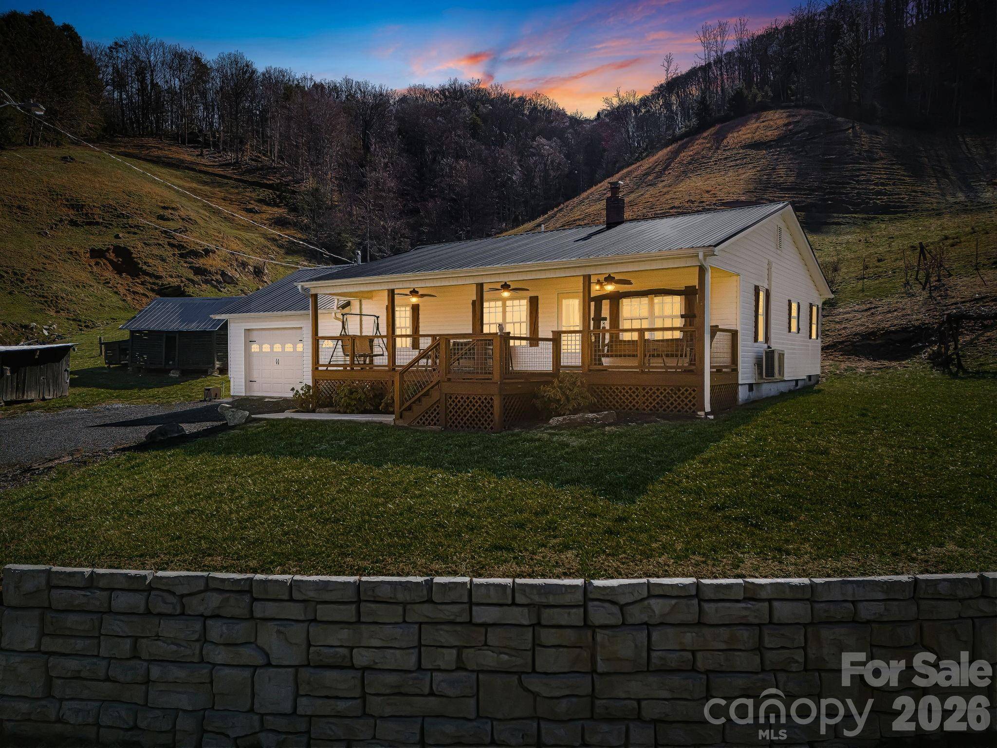 867 Indian Creek RD, Burnsville, NC 28714
