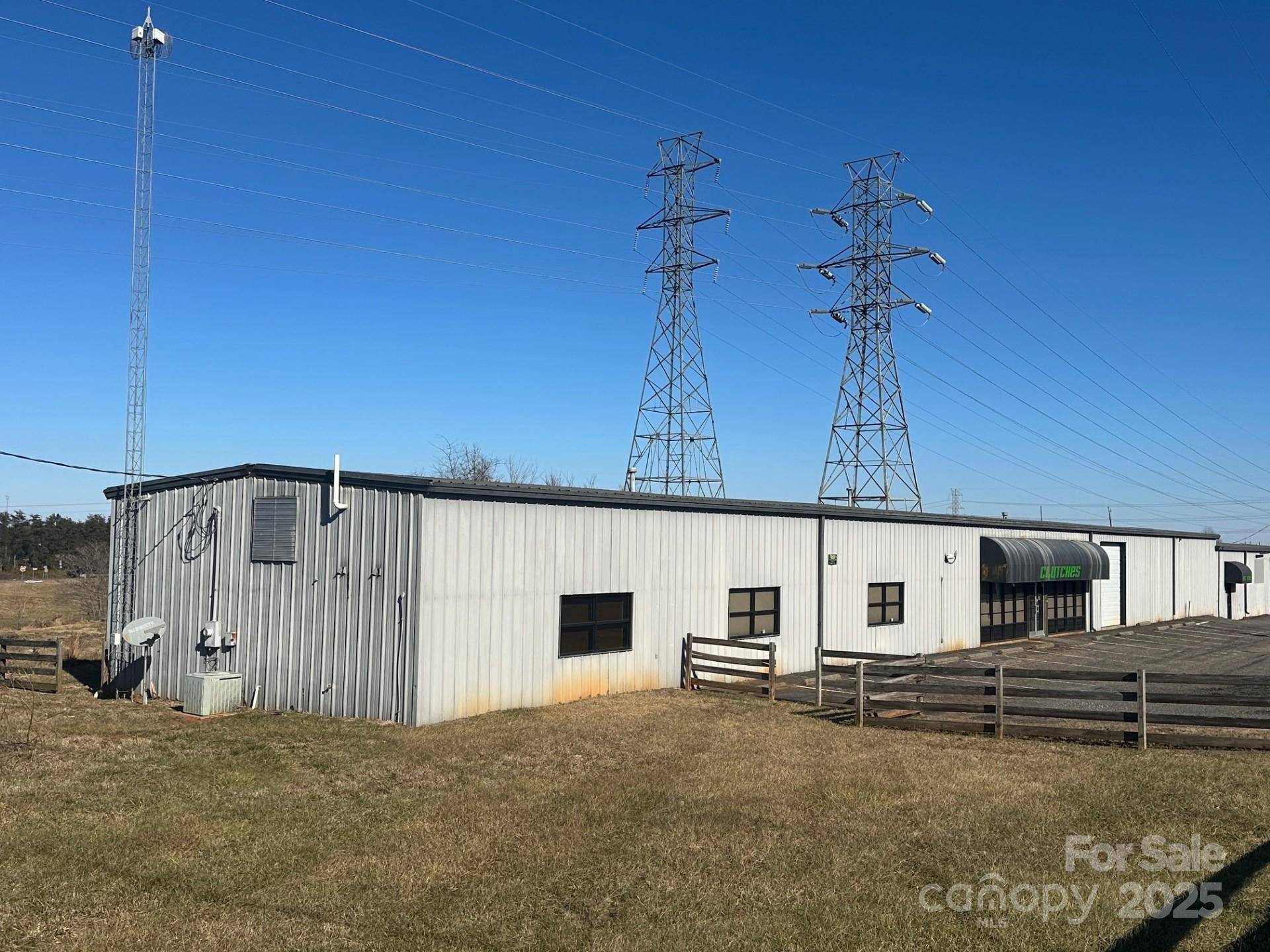 140 Water Tank RD, Statesville, NC 28677