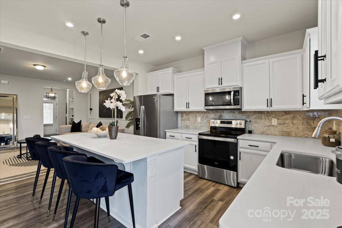 9042 Northfield Crossing DR, Charlotte, NC 28269