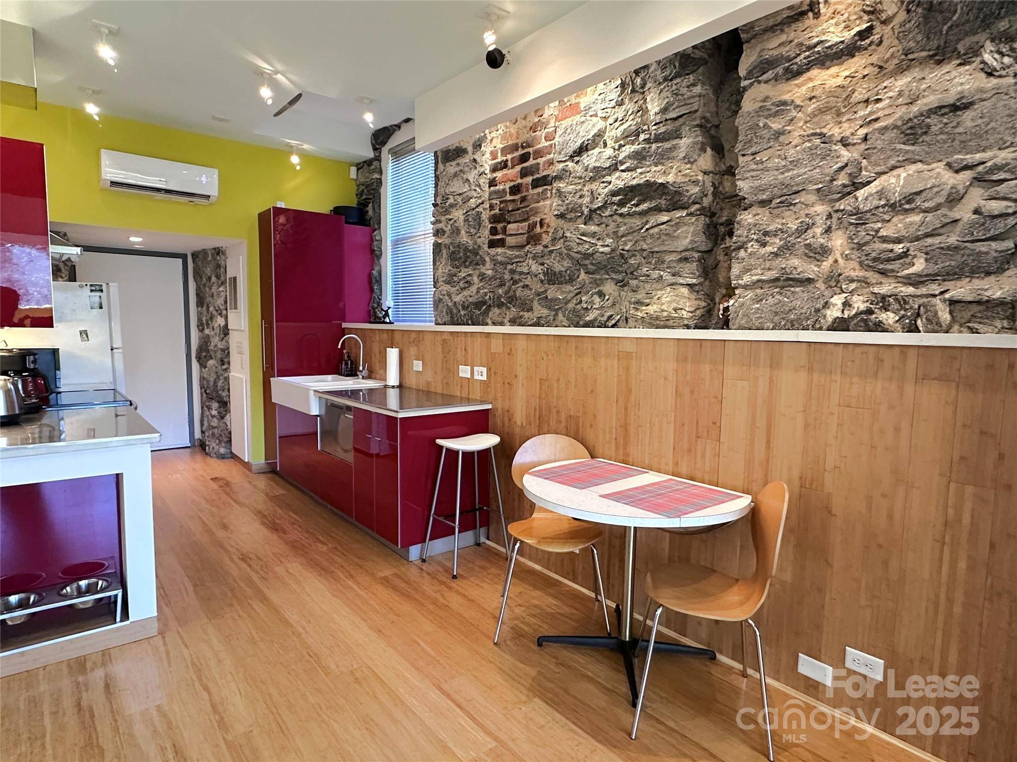 130C Biltmore AVE, Asheville, NC 28801