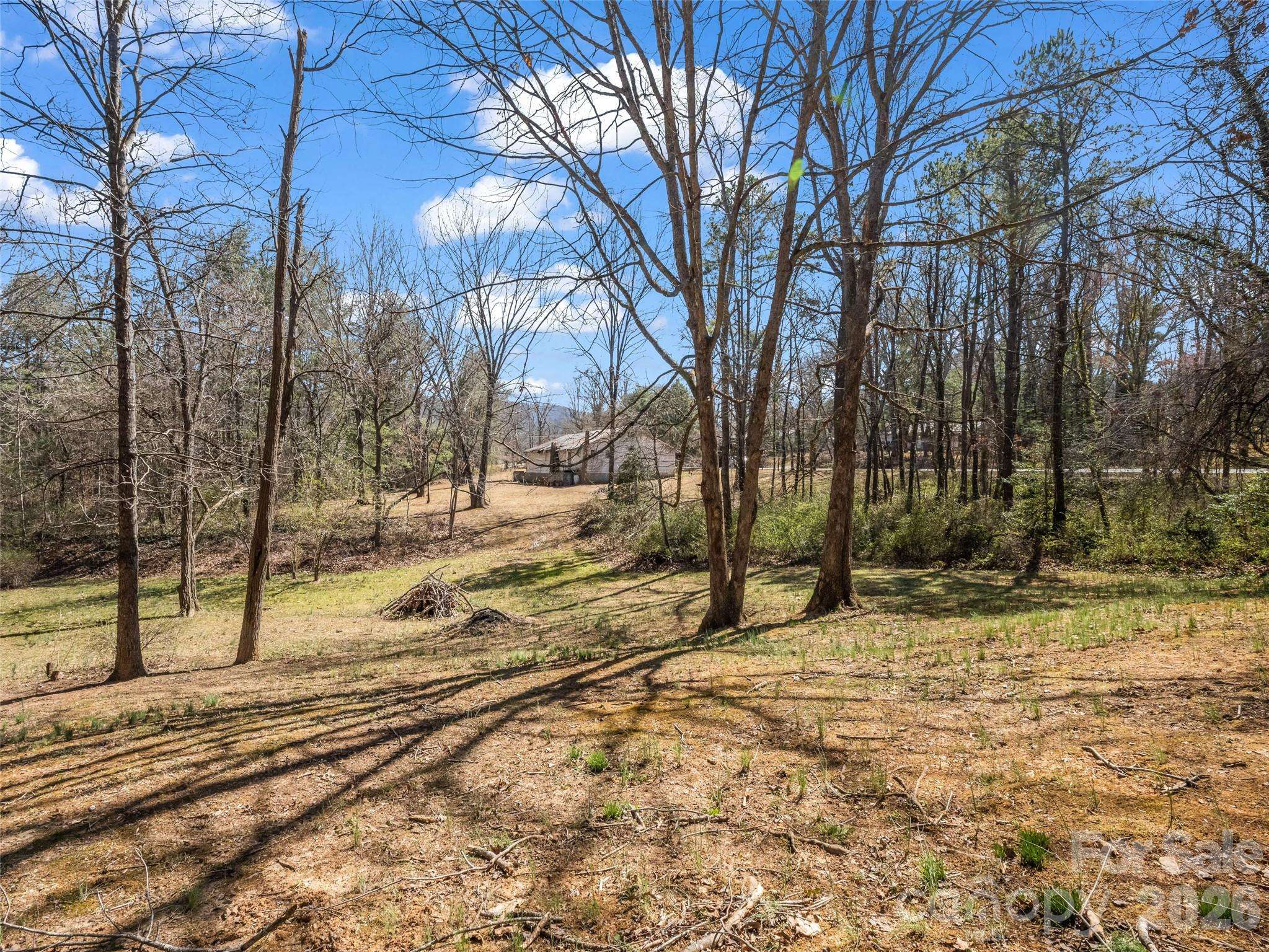 156 Warren Wilson RD, Swannanoa, NC 28778