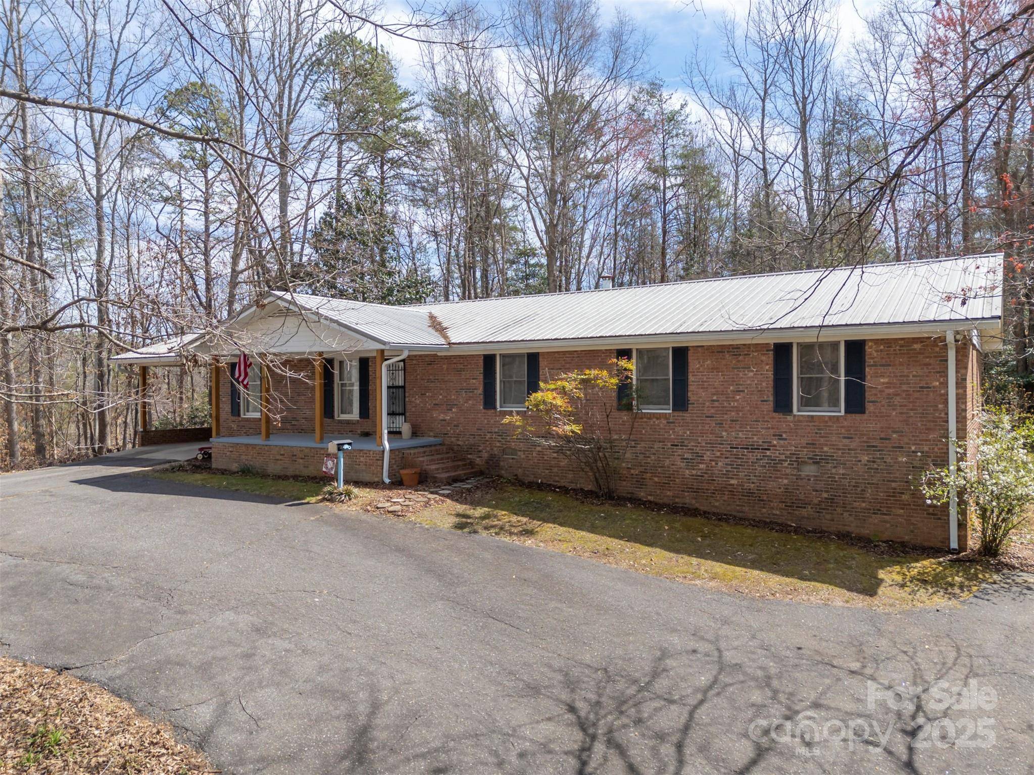 582 County Line RD, Rutherfordton, NC 28139
