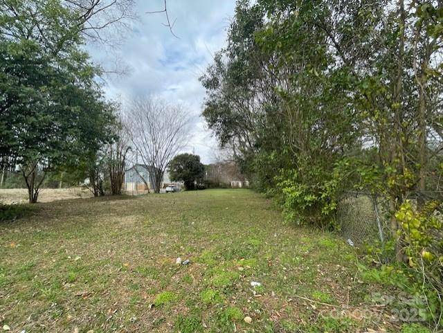 1815 Beatties Ford RD, Charlotte, NC 28216