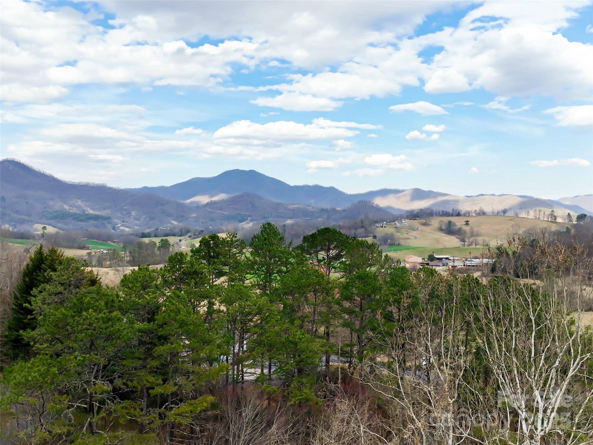 999 Coyote Hollow RD #39, Waynesville, NC 28785