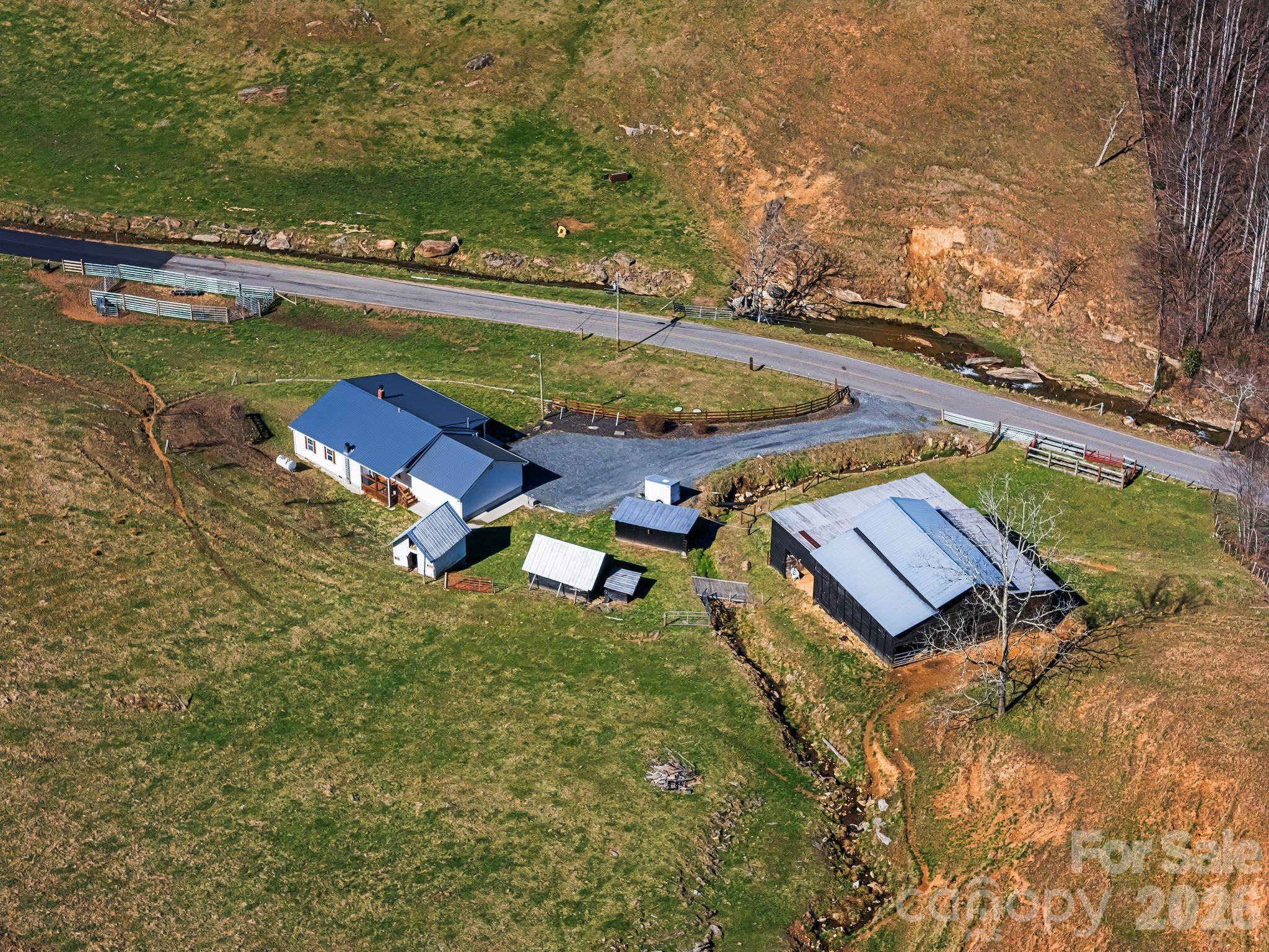 867 Indian Creek RD, Burnsville, NC 28714