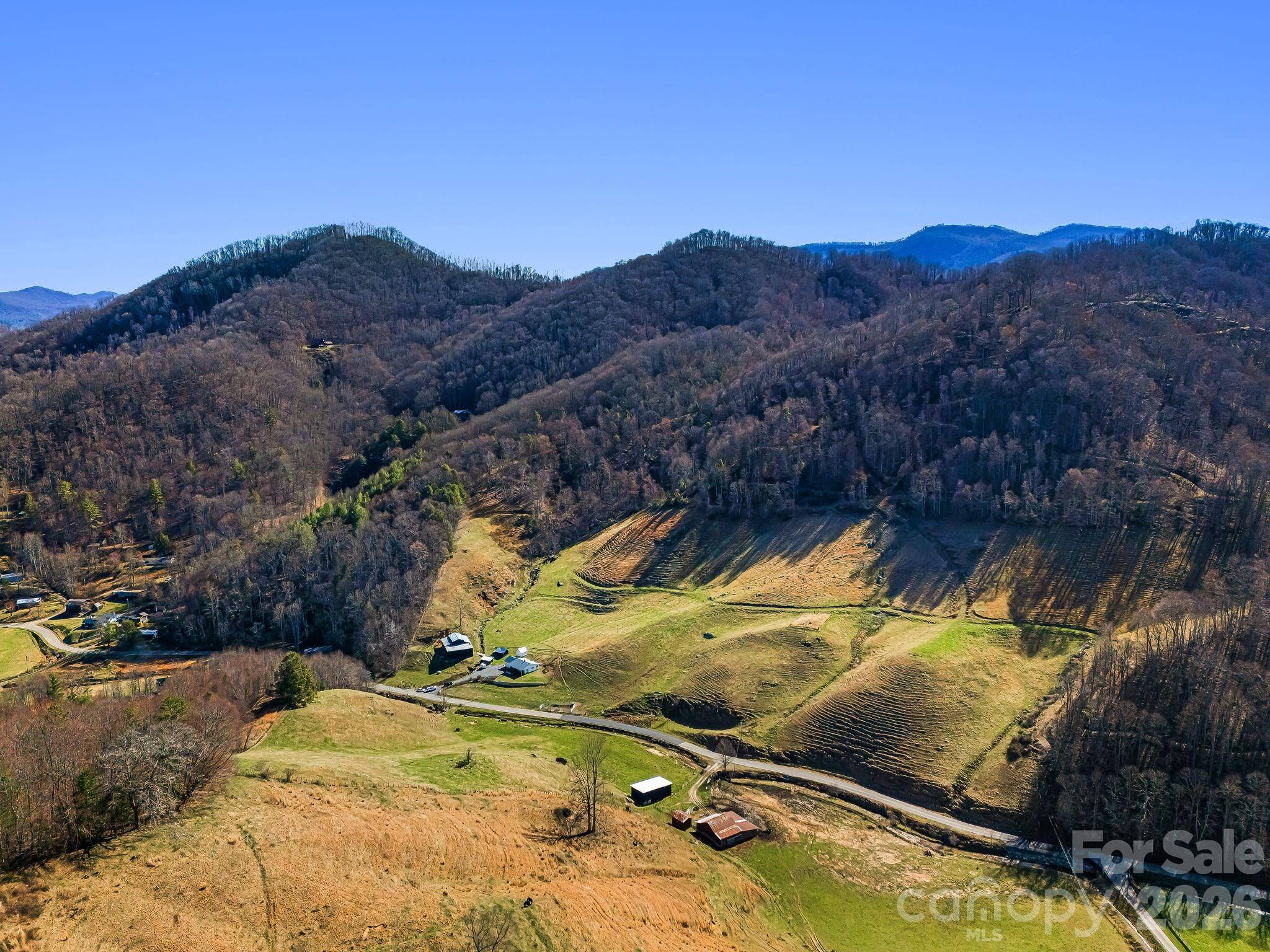 867 Indian Creek RD, Burnsville, NC 28714