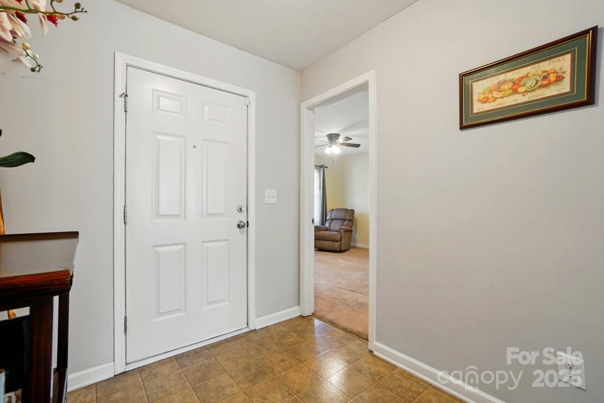 3272 Saddlebrook DR, Midland, NC 28107