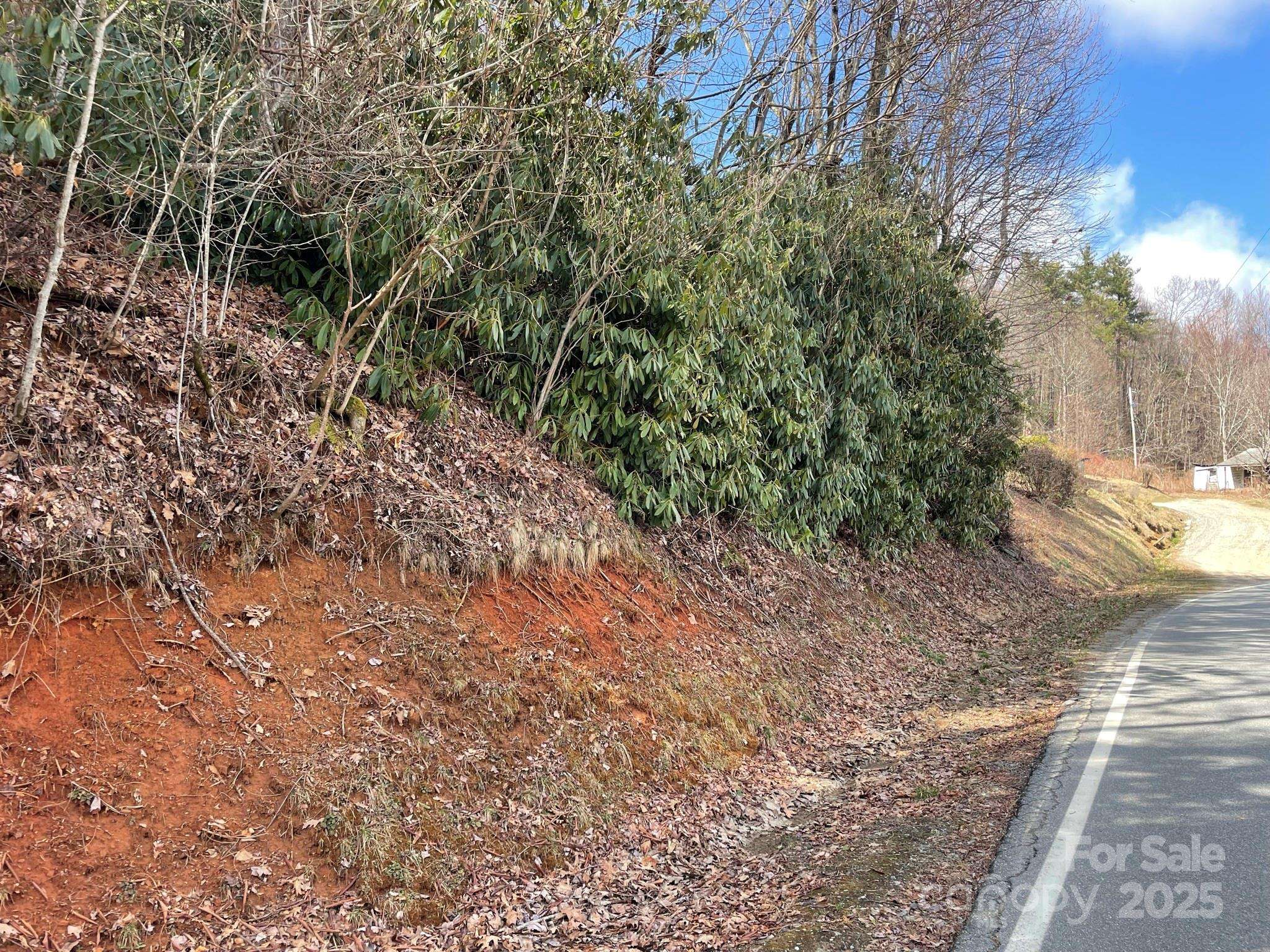 0 Gingercake RD, Newland, NC 28657