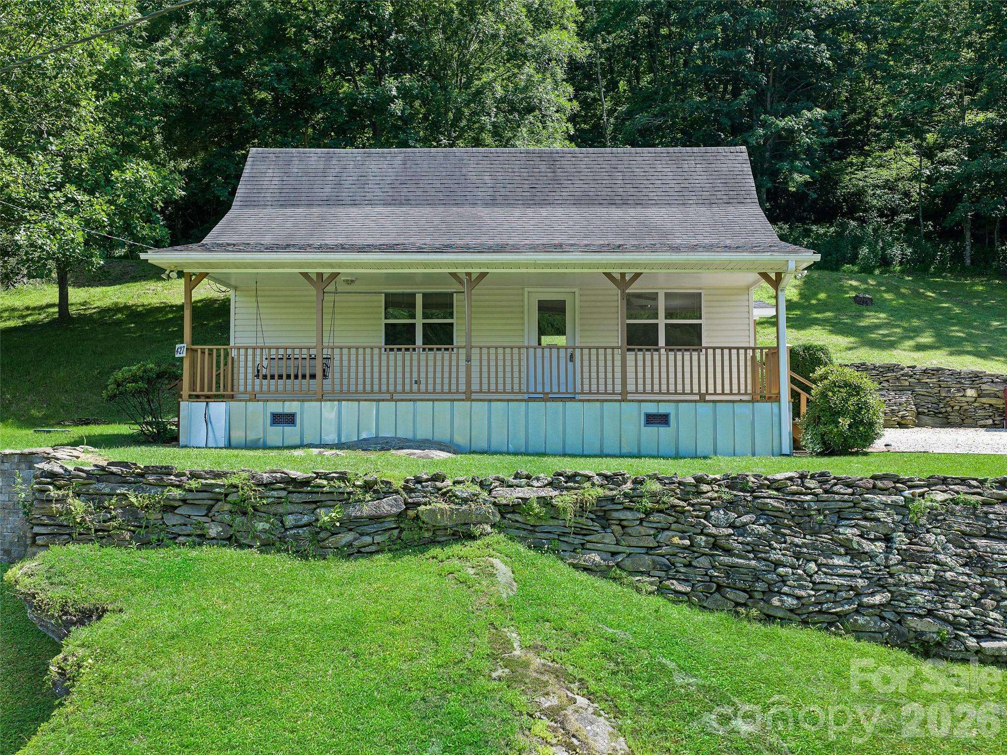 427 Johnson Cemetery RD, Bakersville, NC 28705