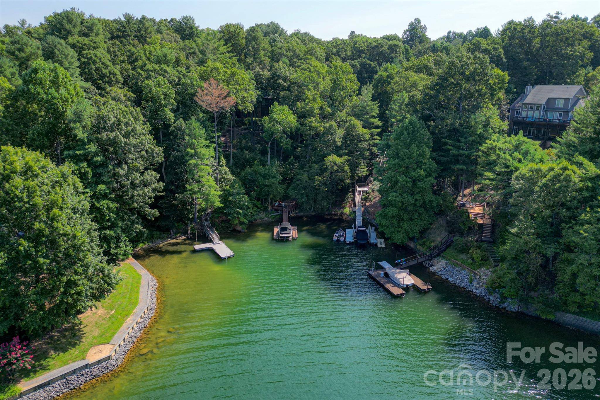 1600 Lillians Point CT #33, Morganton, NC 28655