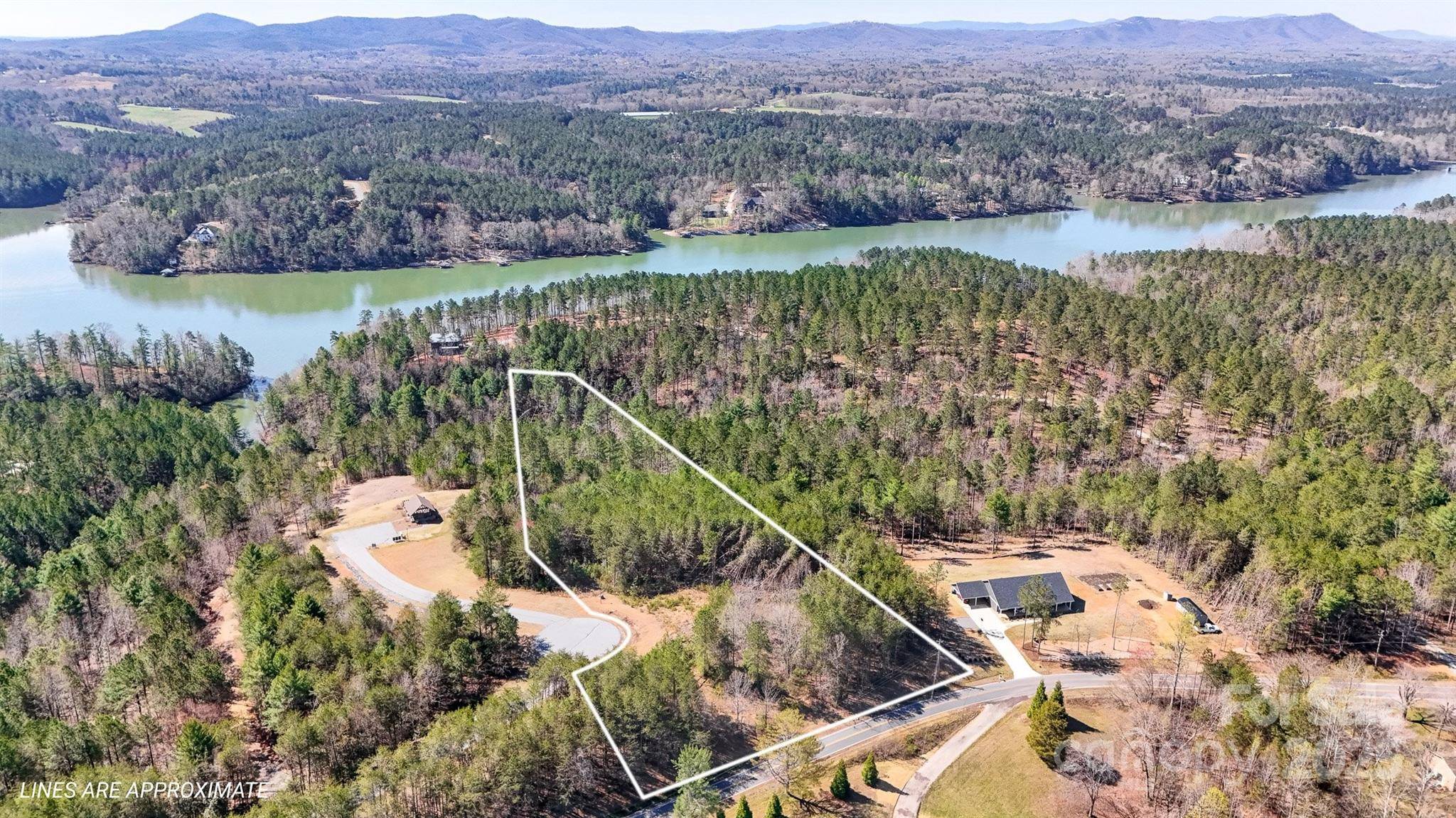 1428 Edgewater TRL, Granite Falls, NC 28630