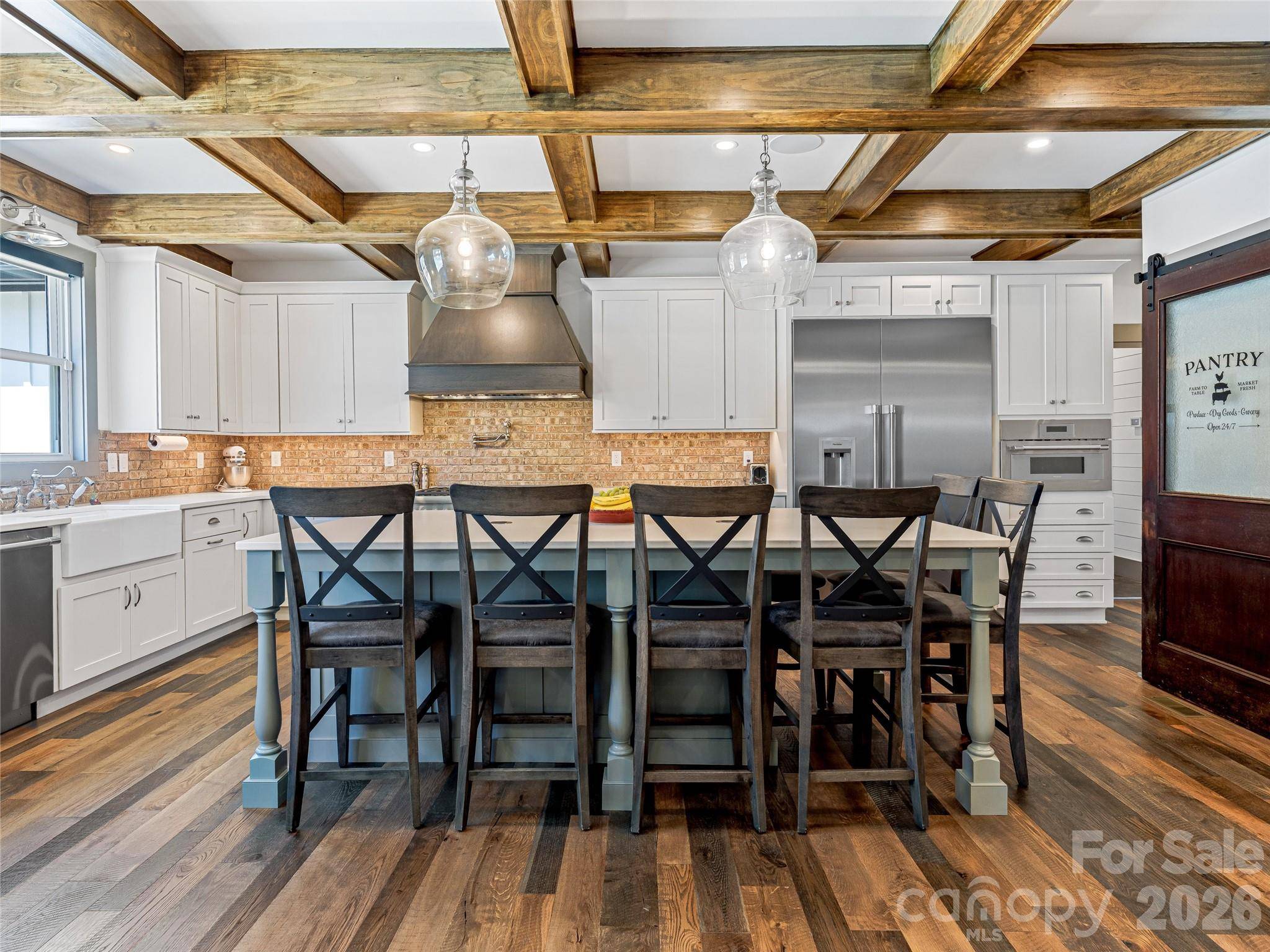 59 W Bradford Hill RD, Mills River, NC 28759