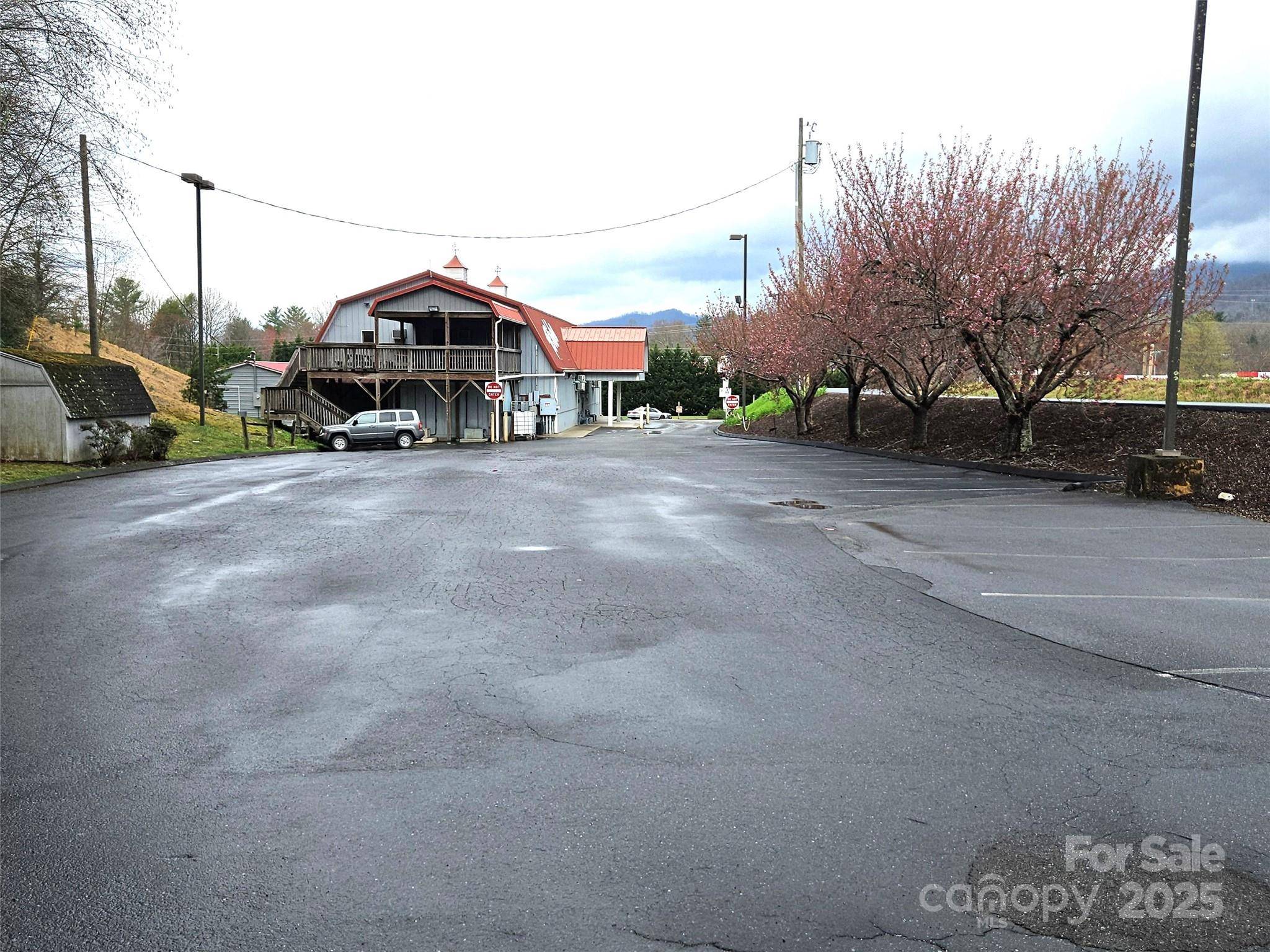 701 NC 9 HWY, Black Mountain, NC 28711