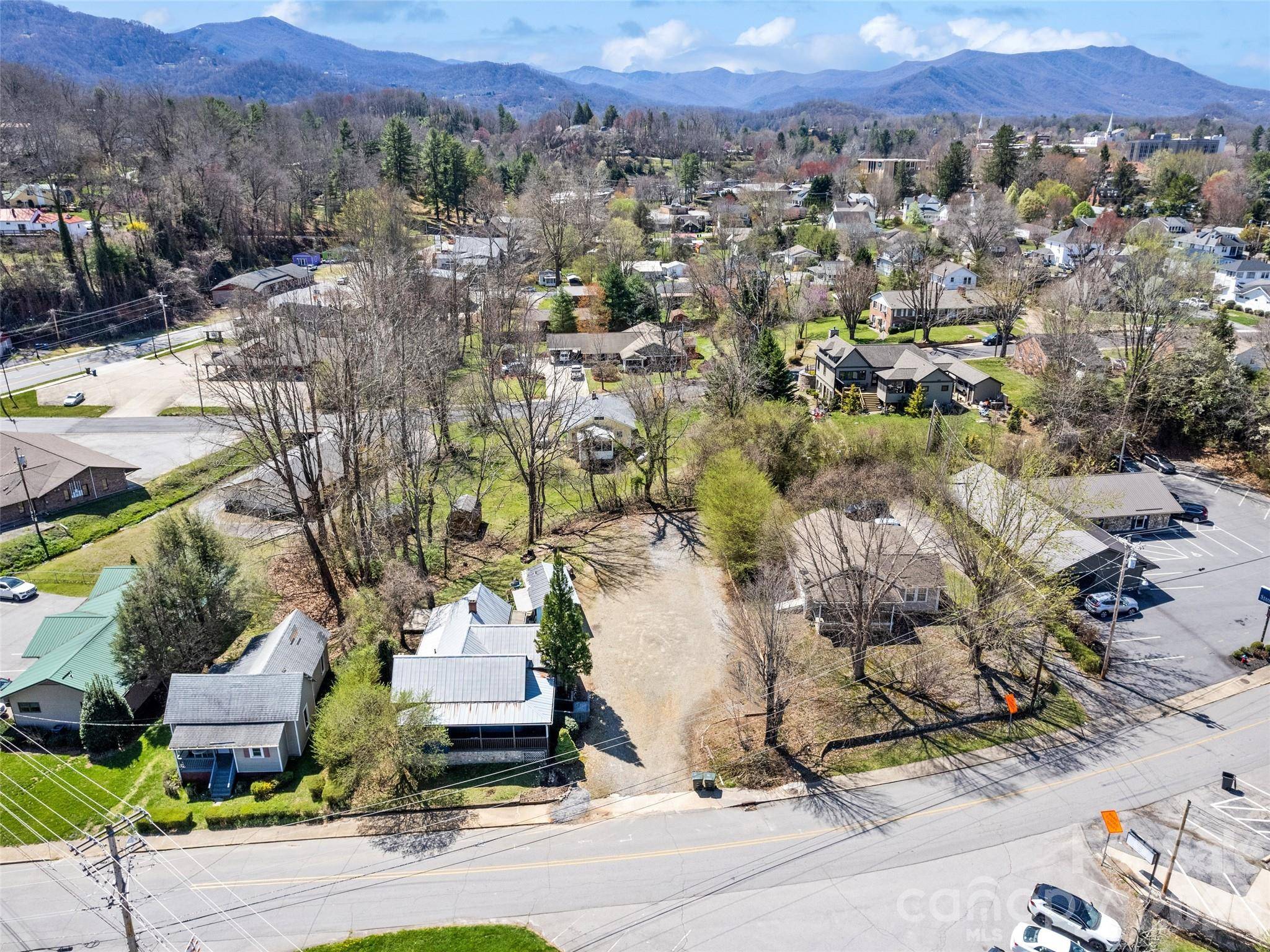 442 and 440 Walnut ST, Waynesville, NC 28786