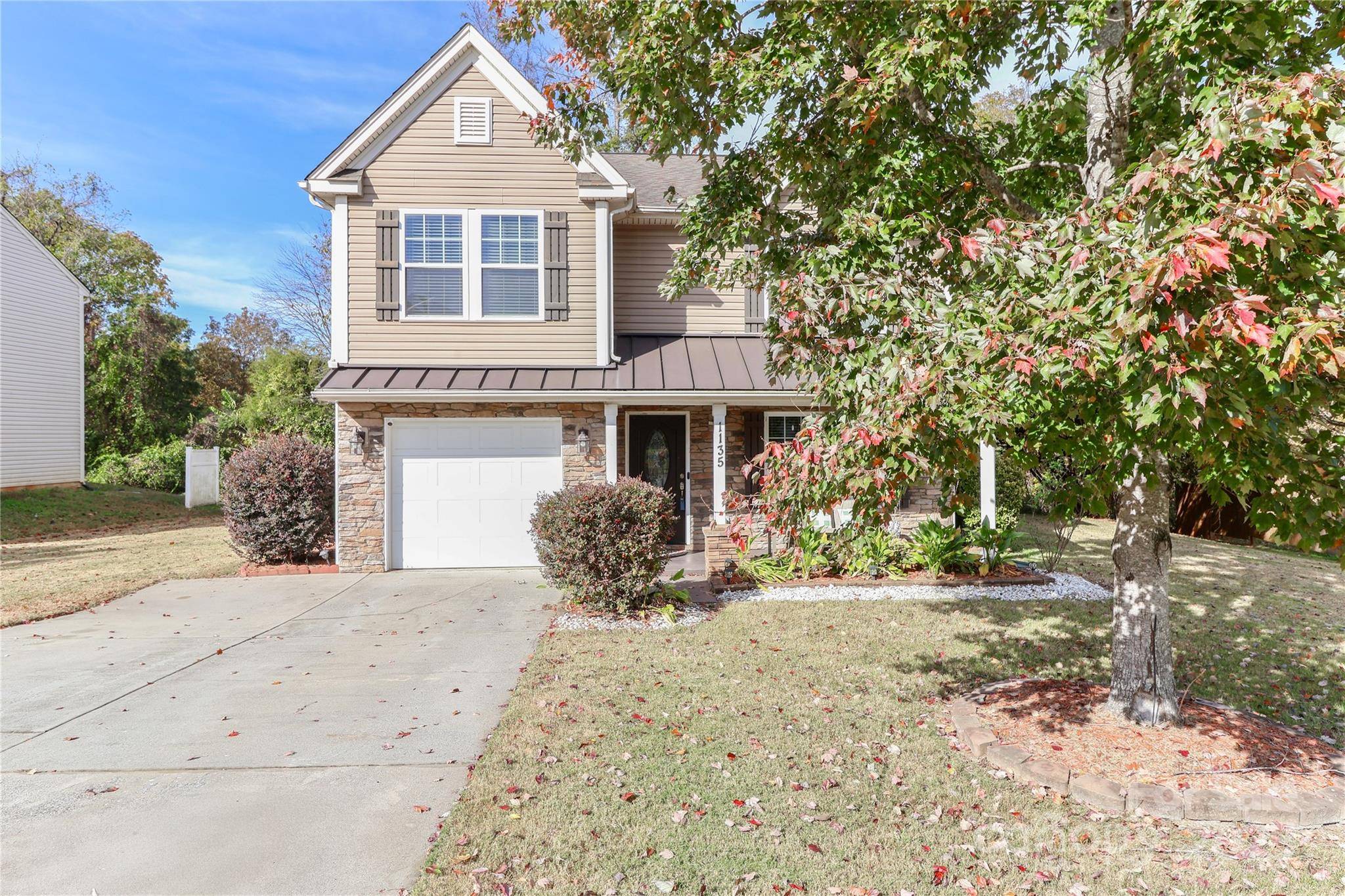 1135 Valley ST, Statesville, NC 28677