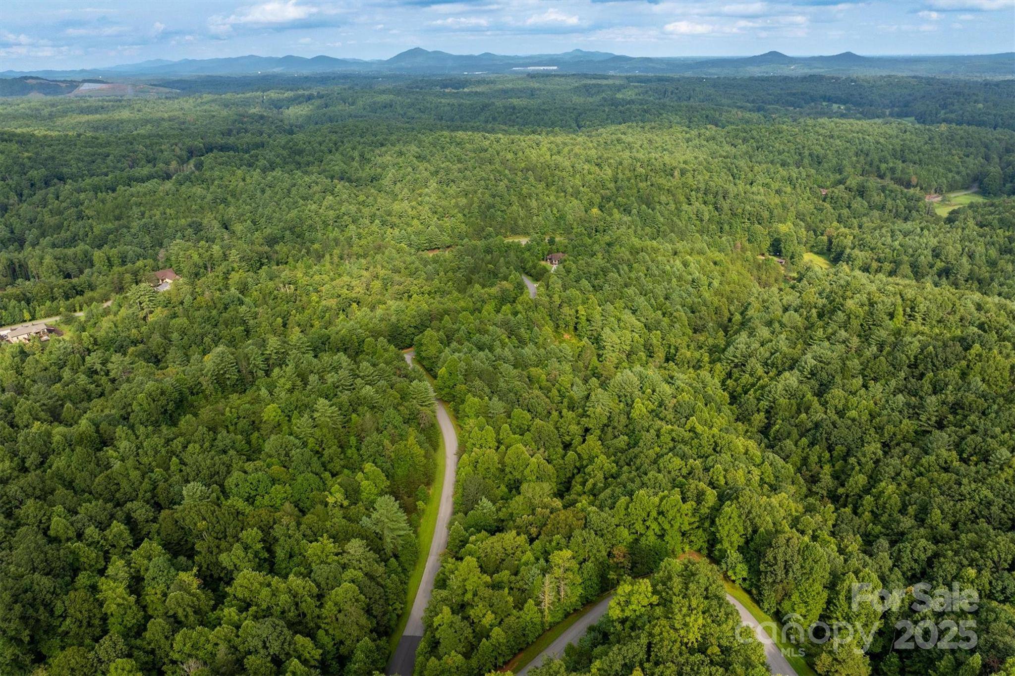 5 Round Mountain Pkwy #5, Lenoir, NC 28645