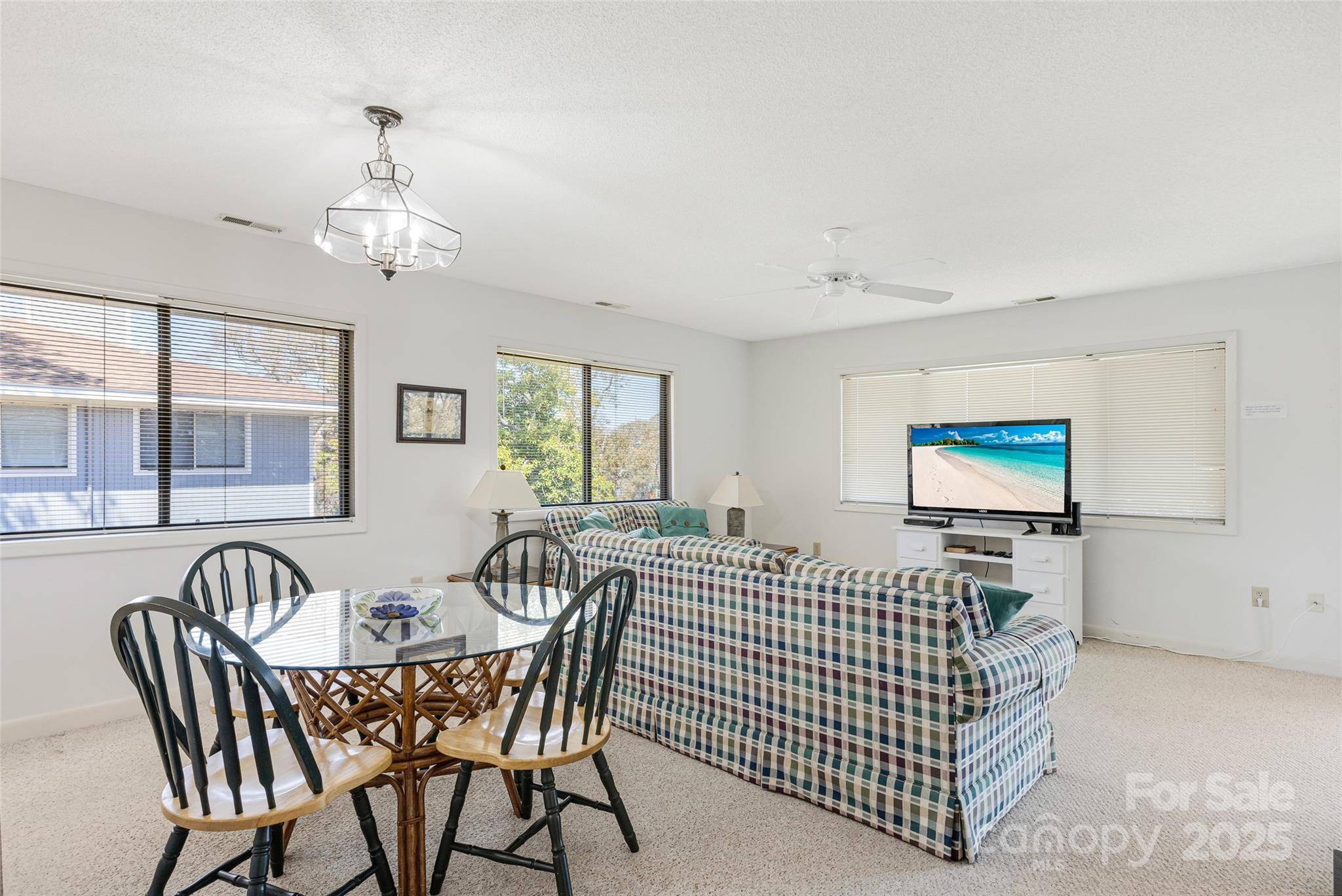 38 Bunker CT, Caswell Beach, NC 28465