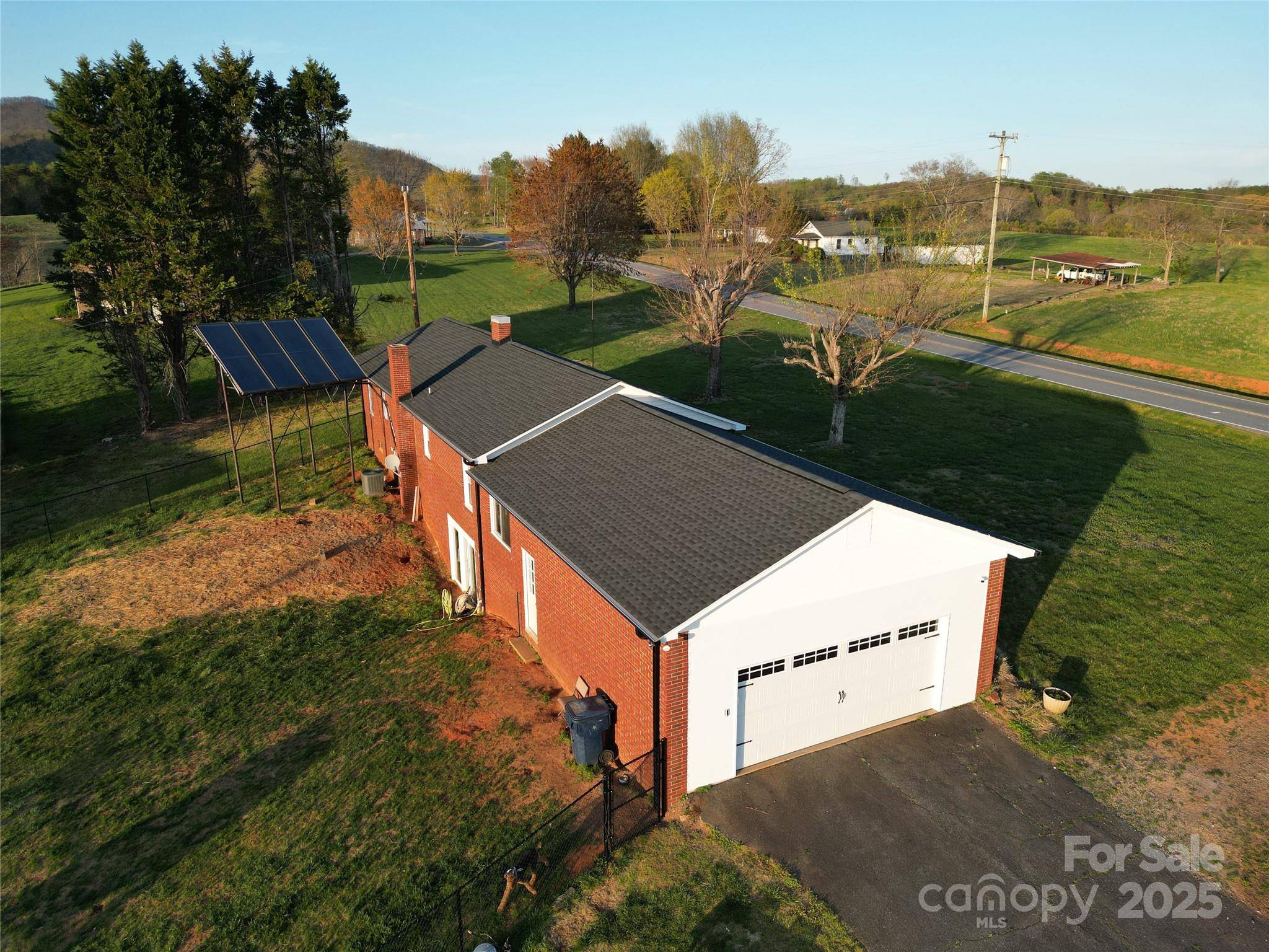 5373 NC Hwy 16 HWY N, Taylorsville, NC 28681