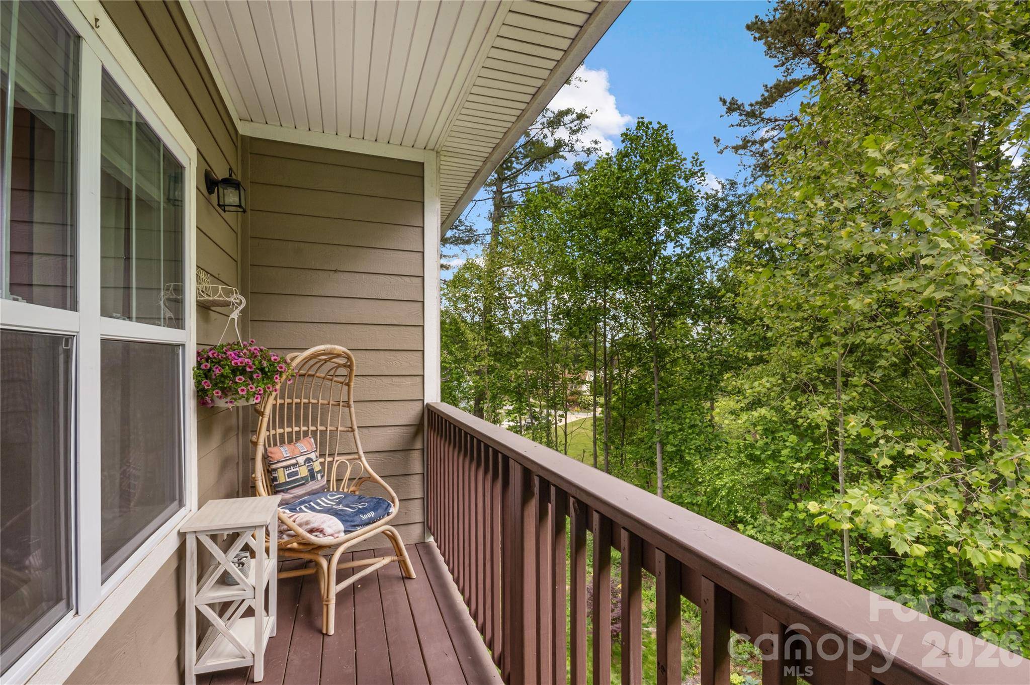 124 Foxden DR #303, Fletcher, NC 28732