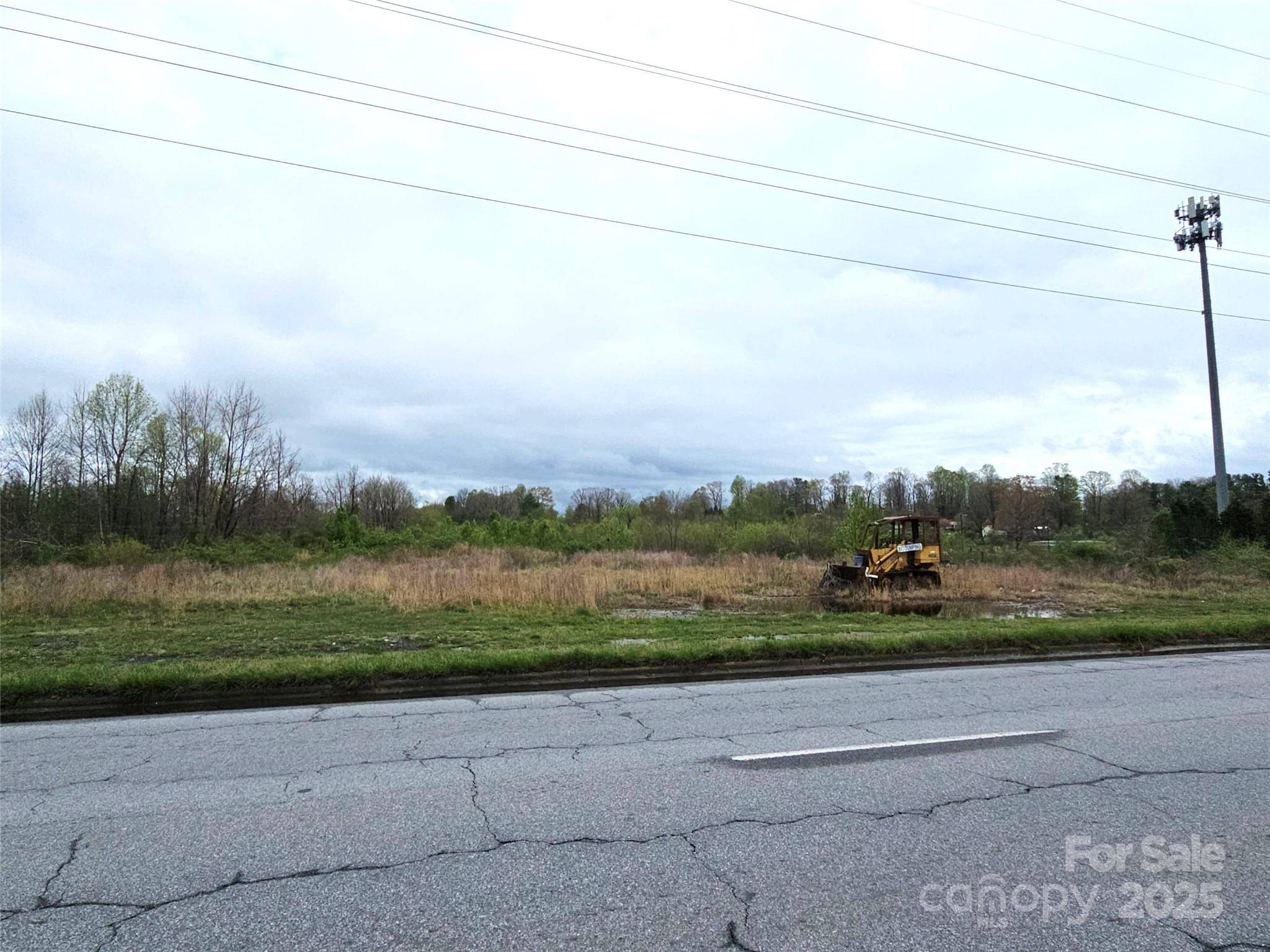1710 Spartanburg HWY, Hendersonville, NC 28792