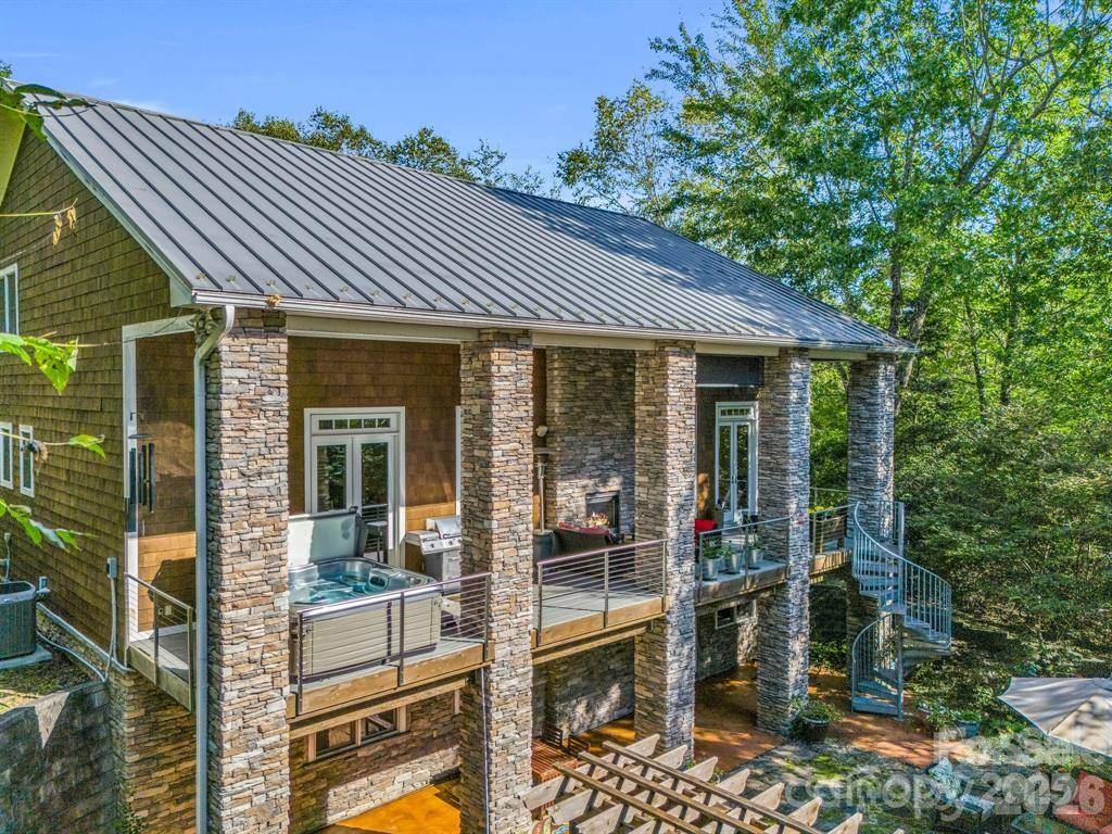 167 Trails End, Lake Lure, NC 28746