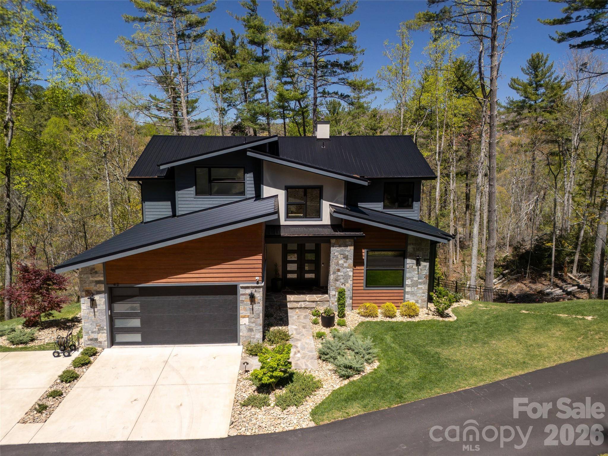 42 Spring Cove RD, Asheville, NC 28804