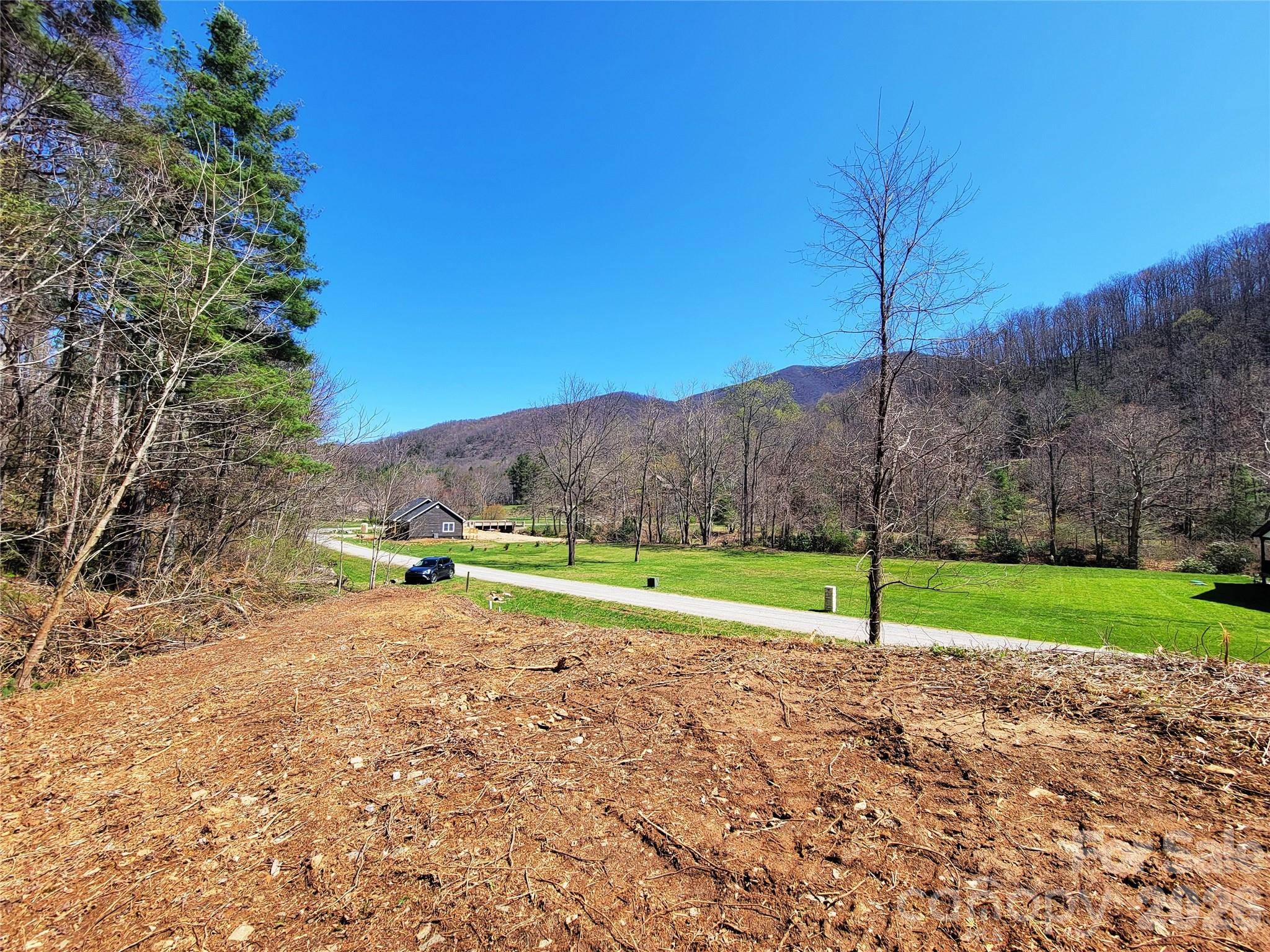 300 Shining Rock DR #25, Canton, NC 28716