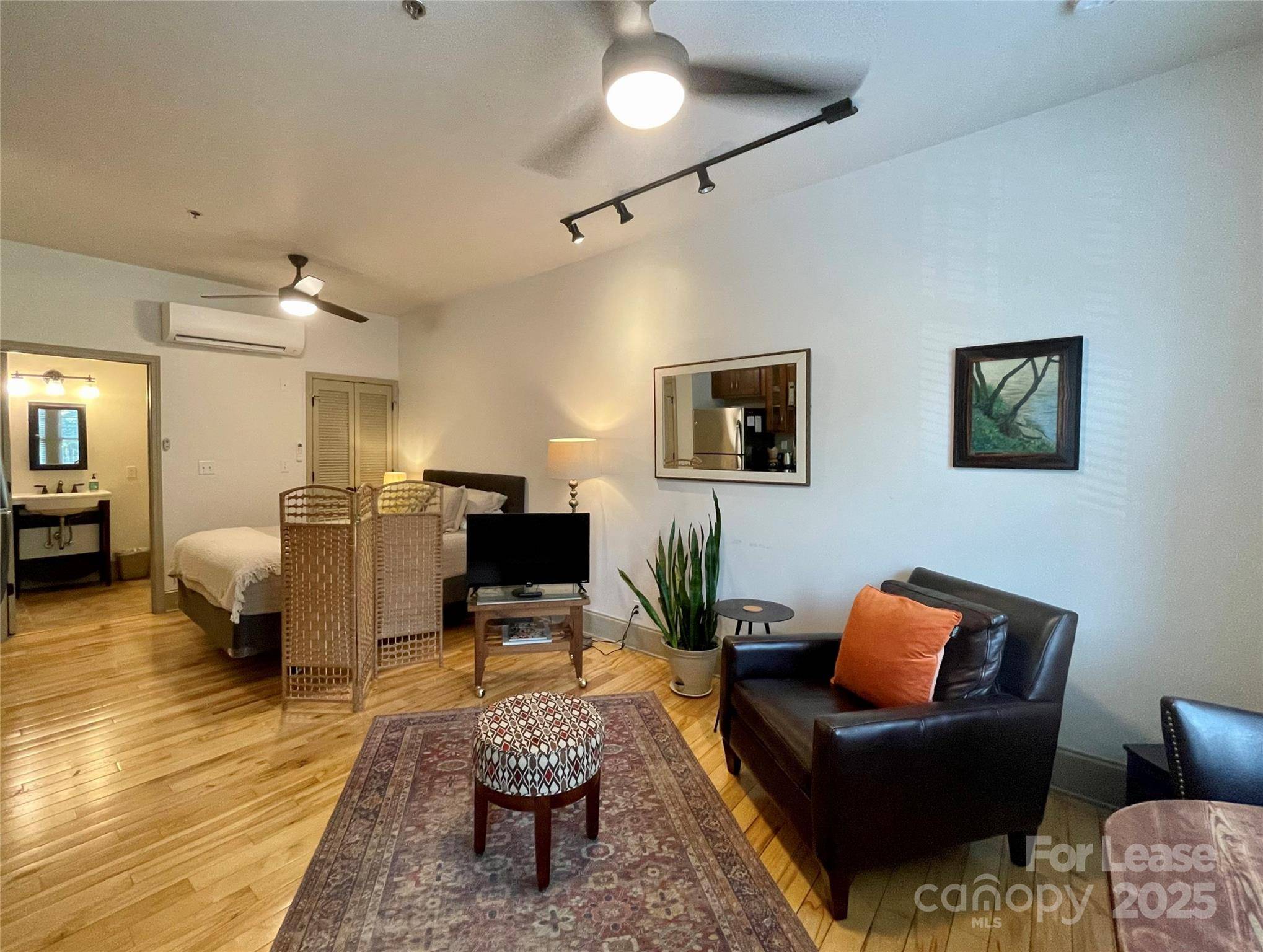5 W Walnut ST #202, Asheville, NC 28801