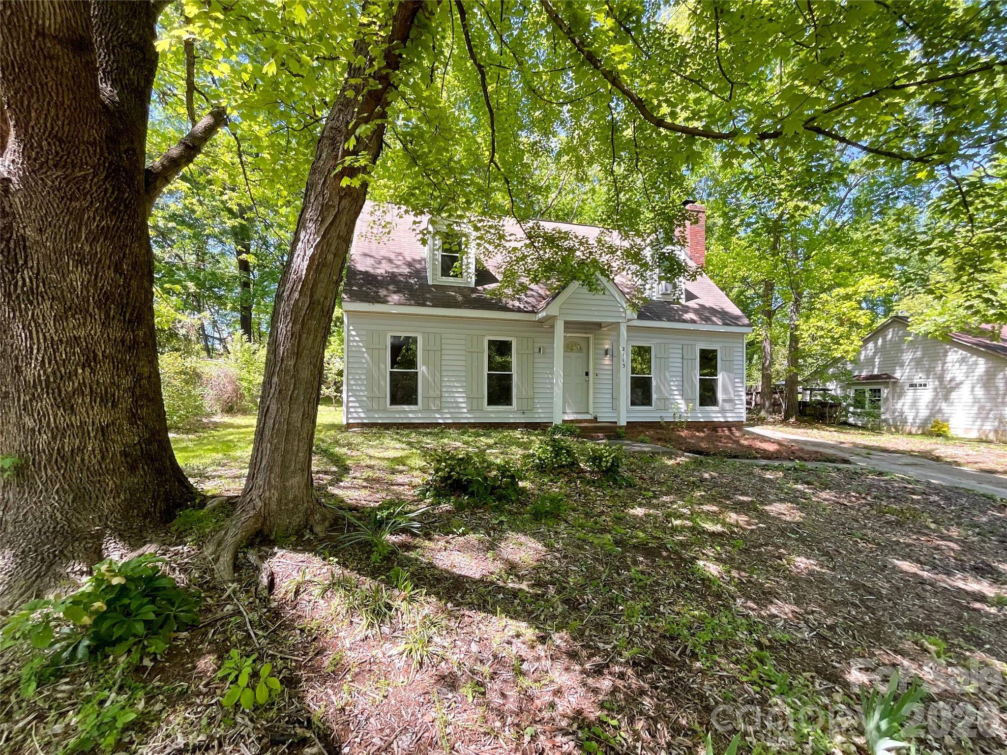 2113 Killarney PL, Charlotte, NC 28262