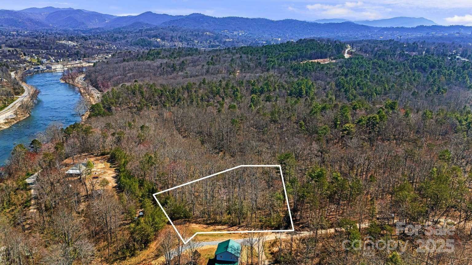 151 Richmond Ridge RD, Asheville, NC 28806
