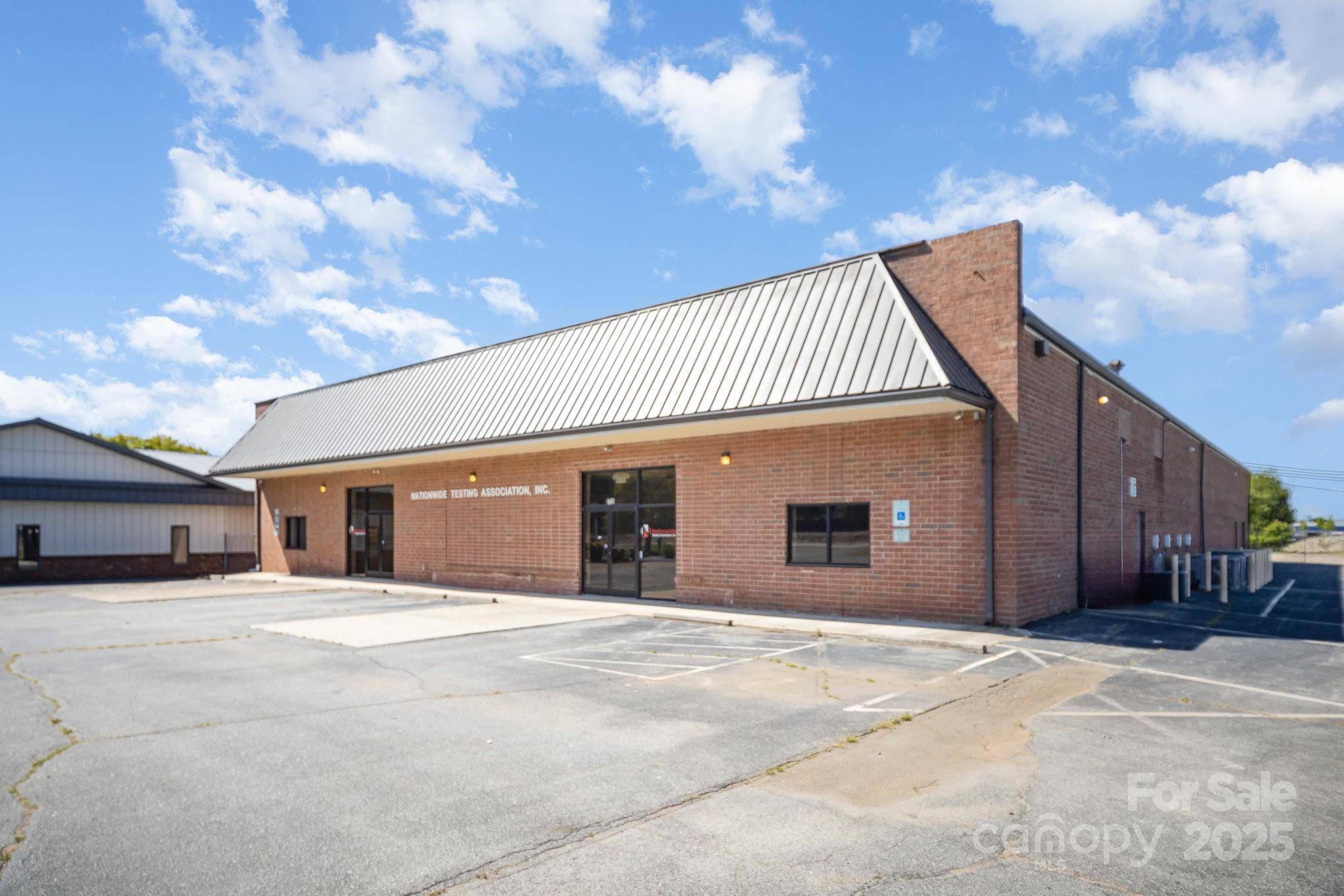 770-772 N Broad ST, Mooresville, NC 28115