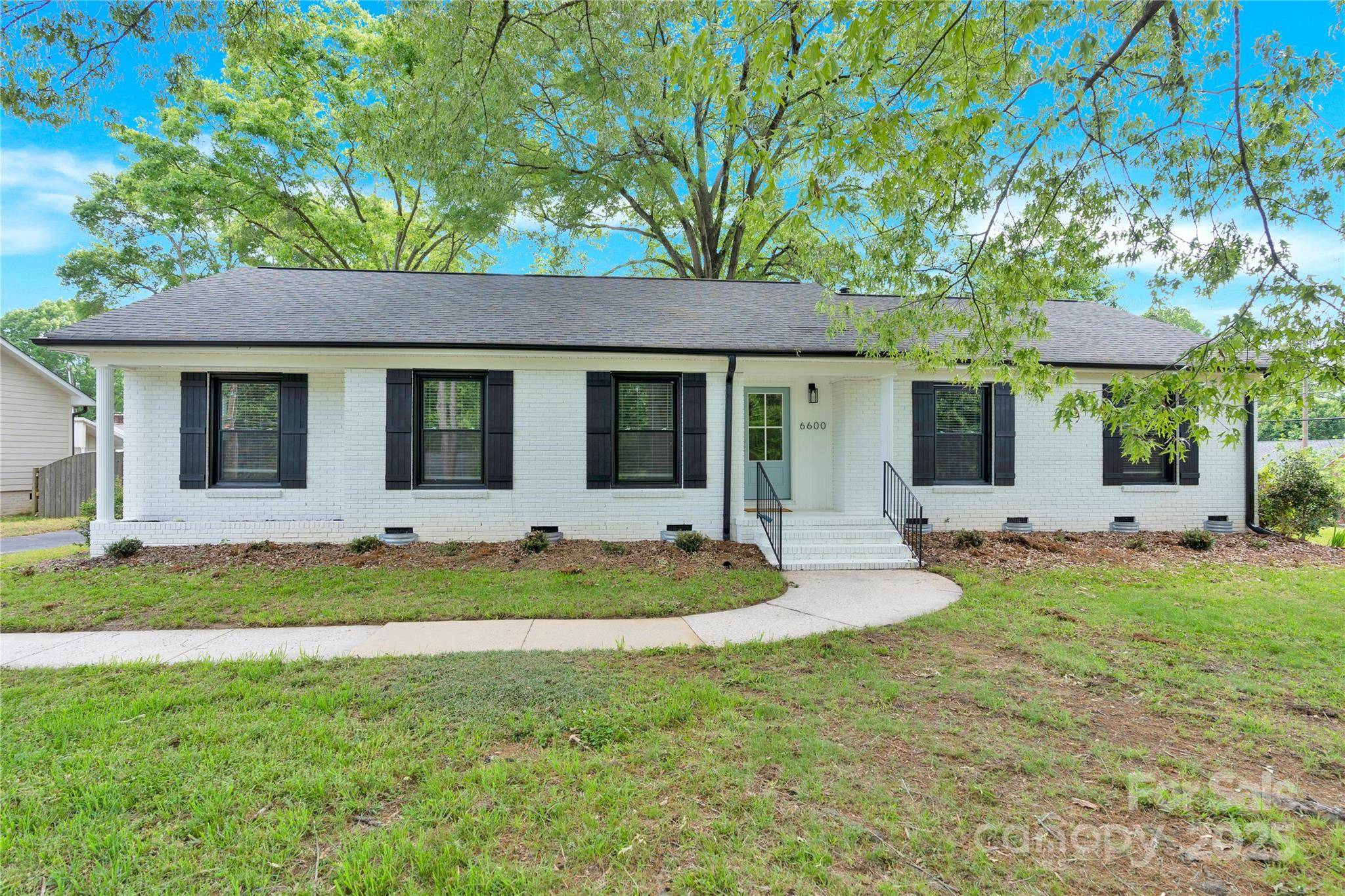 6600 Knightswood DR, Charlotte, NC 28226