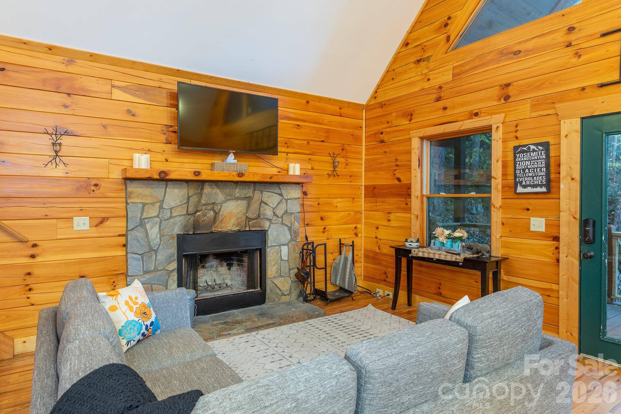 100 Candlemaker TRL, Maggie Valley, NC 28751