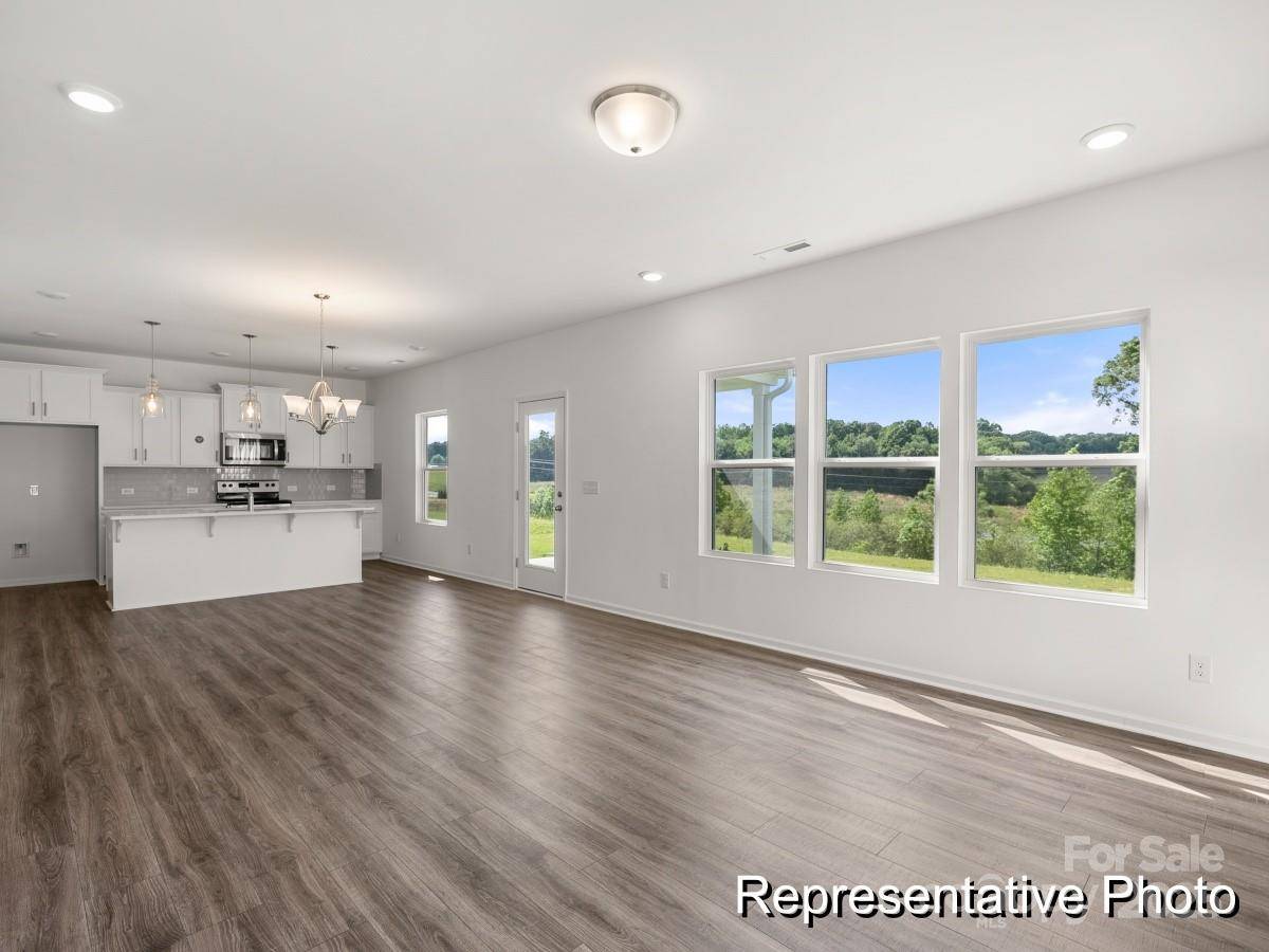 106 Jetty LN #472, Statesville, NC 28677