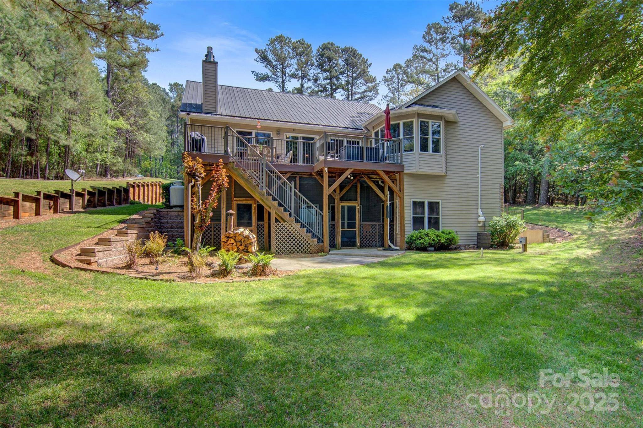 5690 Anchor DR, Granite Falls, NC 28630